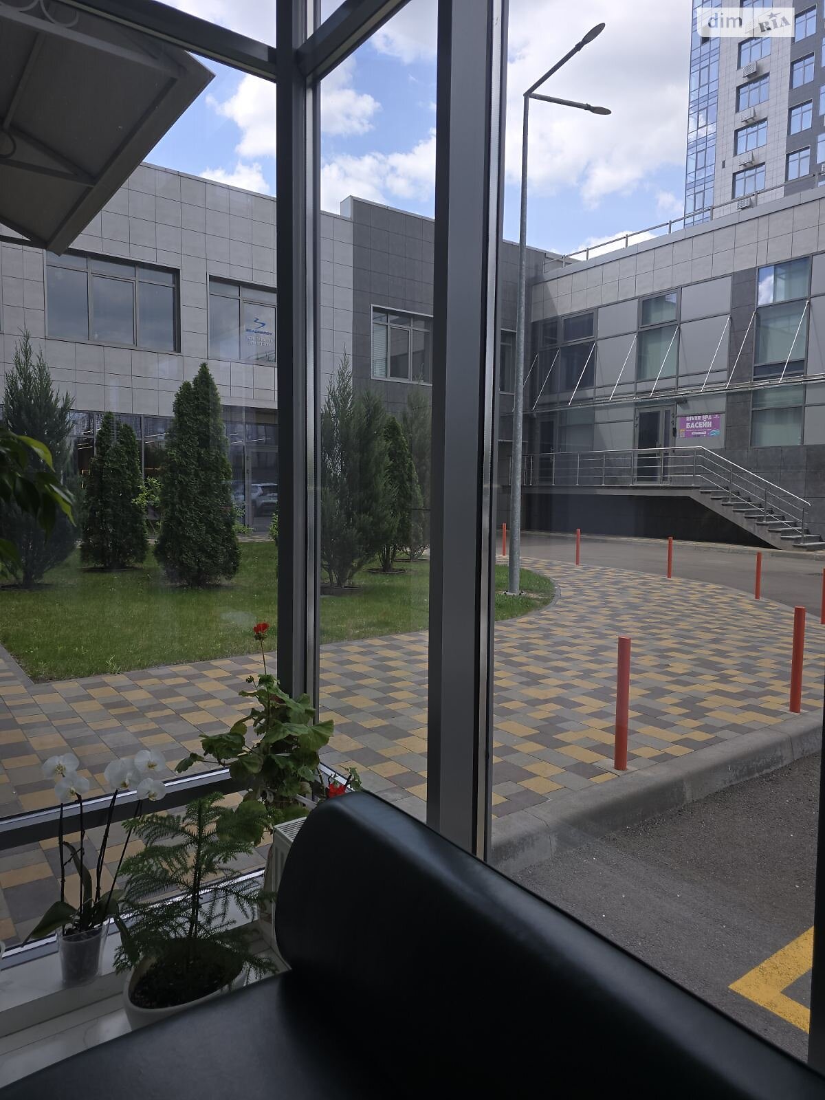 Продажа трехкомнатной квартиры в Киеве, на ул. Трускавецкая 10Г, район Позняки фото 1 Продажа трехкомнатной квартиры в Киеве, на ул. Трускавецкая 10Г, район Позняки фото 1