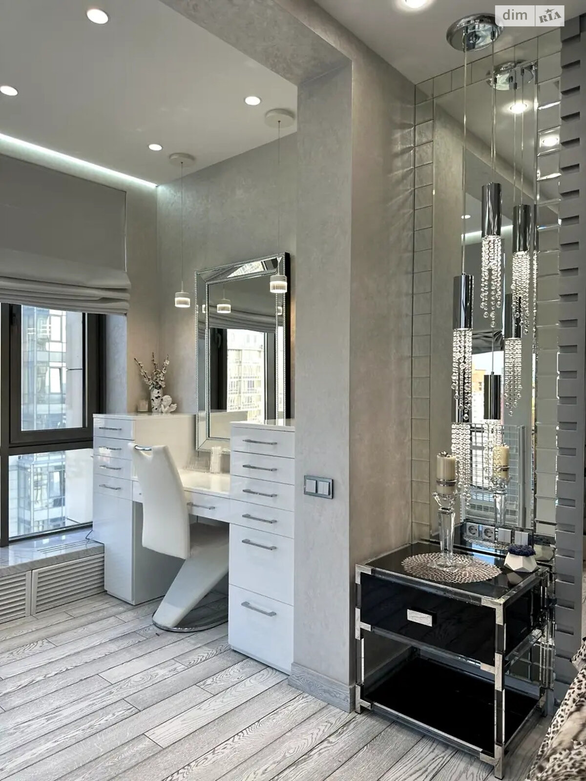 Продажа четырехкомнатной квартиры в Киеве, на ул. Трускавецкая 4Б, район Позняки фото 1