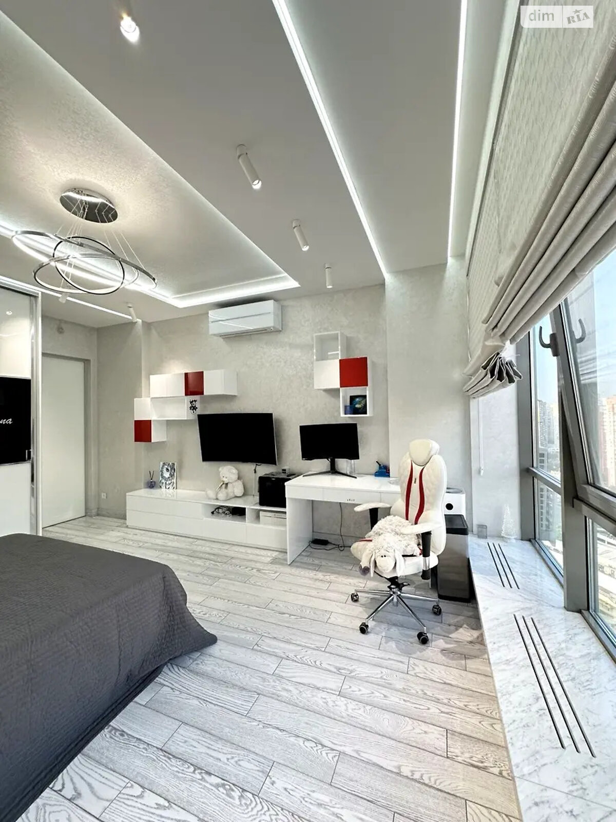 Продажа четырехкомнатной квартиры в Киеве, на ул. Трускавецкая 4Б, район Позняки фото 1