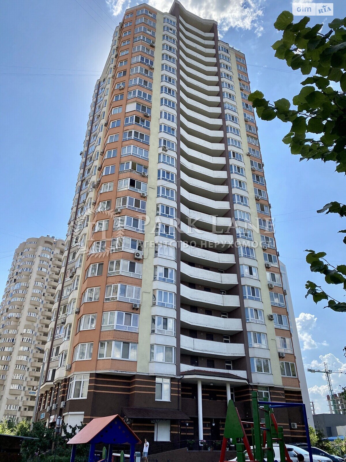 Продаж трикімнатної квартири в Києві, на вул. Урлівська 40, район Позняки фото 1