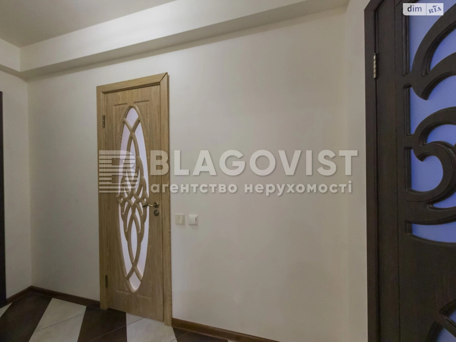 Продажа трехкомнатной квартиры в Киеве, на ул. Урловская 19, район Позняки фото 1 Продажа трехкомнатной квартиры в Киеве, на ул. Урловская 19, район Позняки фото 1