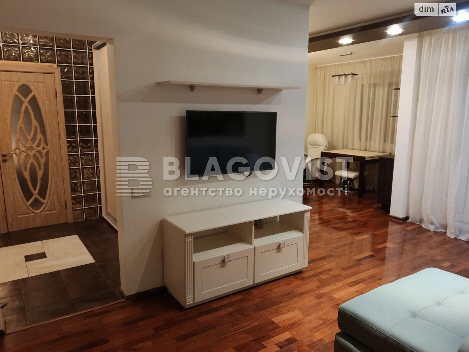 Продажа трехкомнатной квартиры в Киеве, на ул. Урловская 19, район Позняки фото 1 Продажа трехкомнатной квартиры в Киеве, на ул. Урловская 19, район Позняки фото 1