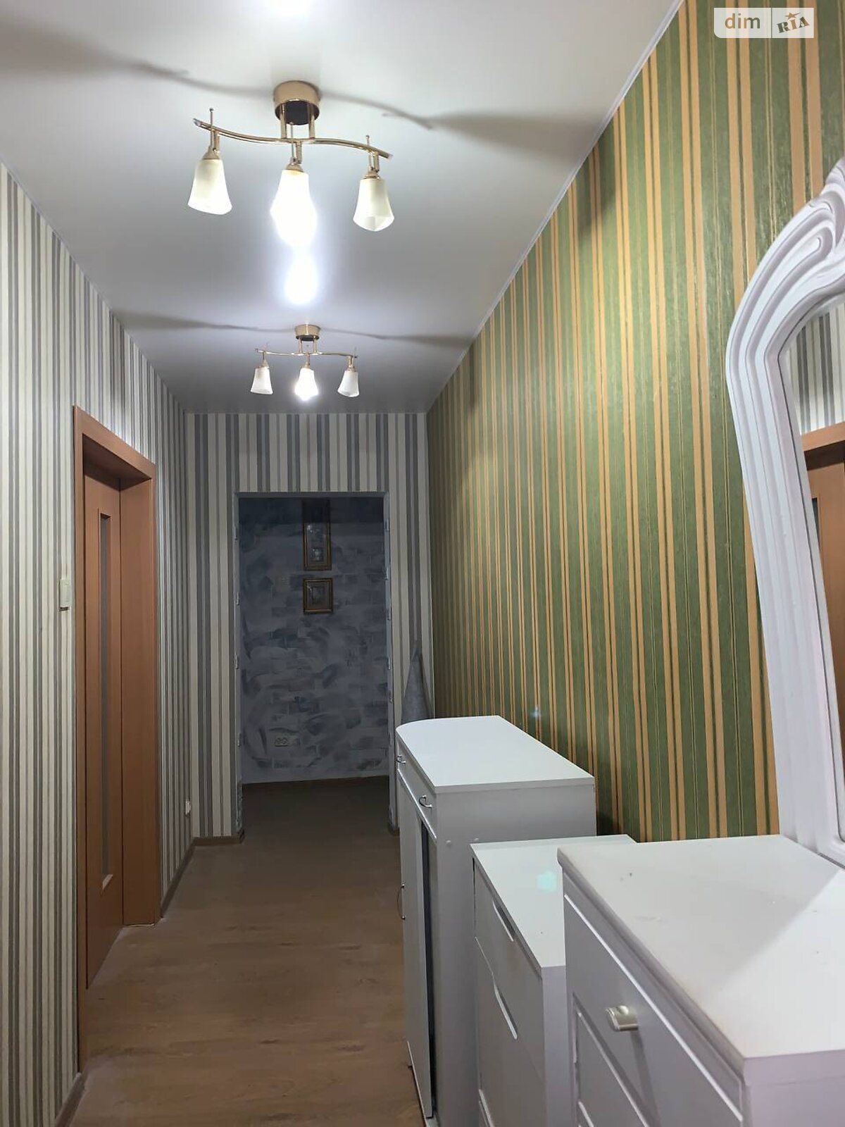 Продаж трикімнатної квартири в Києві, на вул. Урлівська 36, кв. 36, район Позняки фото 1 Продаж трикімнатної квартири в Києві, на вул. Урлівська 36, кв. 36, район Позняки фото 1