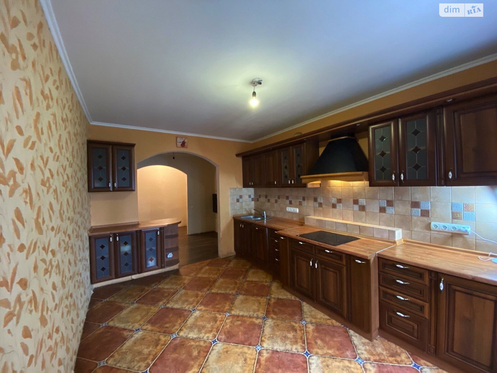 Продажа трехкомнатной квартиры в Киеве, на ул. Урловская 15, район Дарницкий фото 1 Продажа трехкомнатной квартиры в Киеве, на ул. Урловская 15, район Дарницкий фото 1