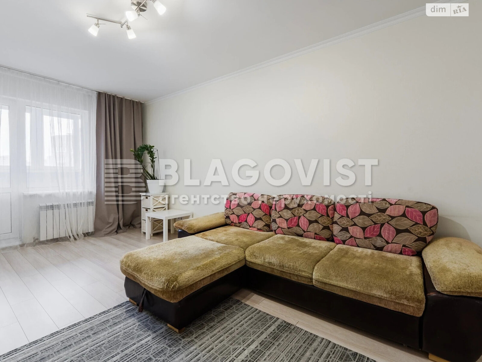 Продажа трехкомнатной квартиры в Киеве, на ул. Урловская 36, район Позняки фото 1 Продажа трехкомнатной квартиры в Киеве, на ул. Урловская 36, район Позняки фото 1