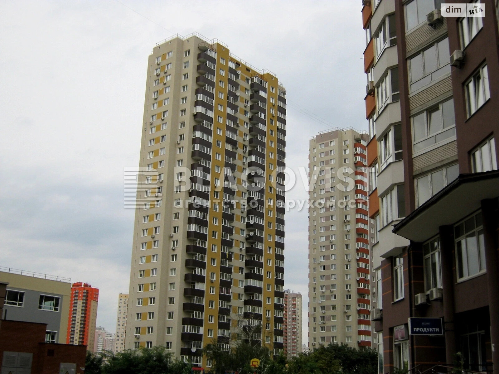 Продаж трикімнатної квартири в Києві, на вул. Урлівська 24, район Позняки фото 1 Продаж трикімнатної квартири в Києві, на вул. Урлівська 24, район Позняки фото 1