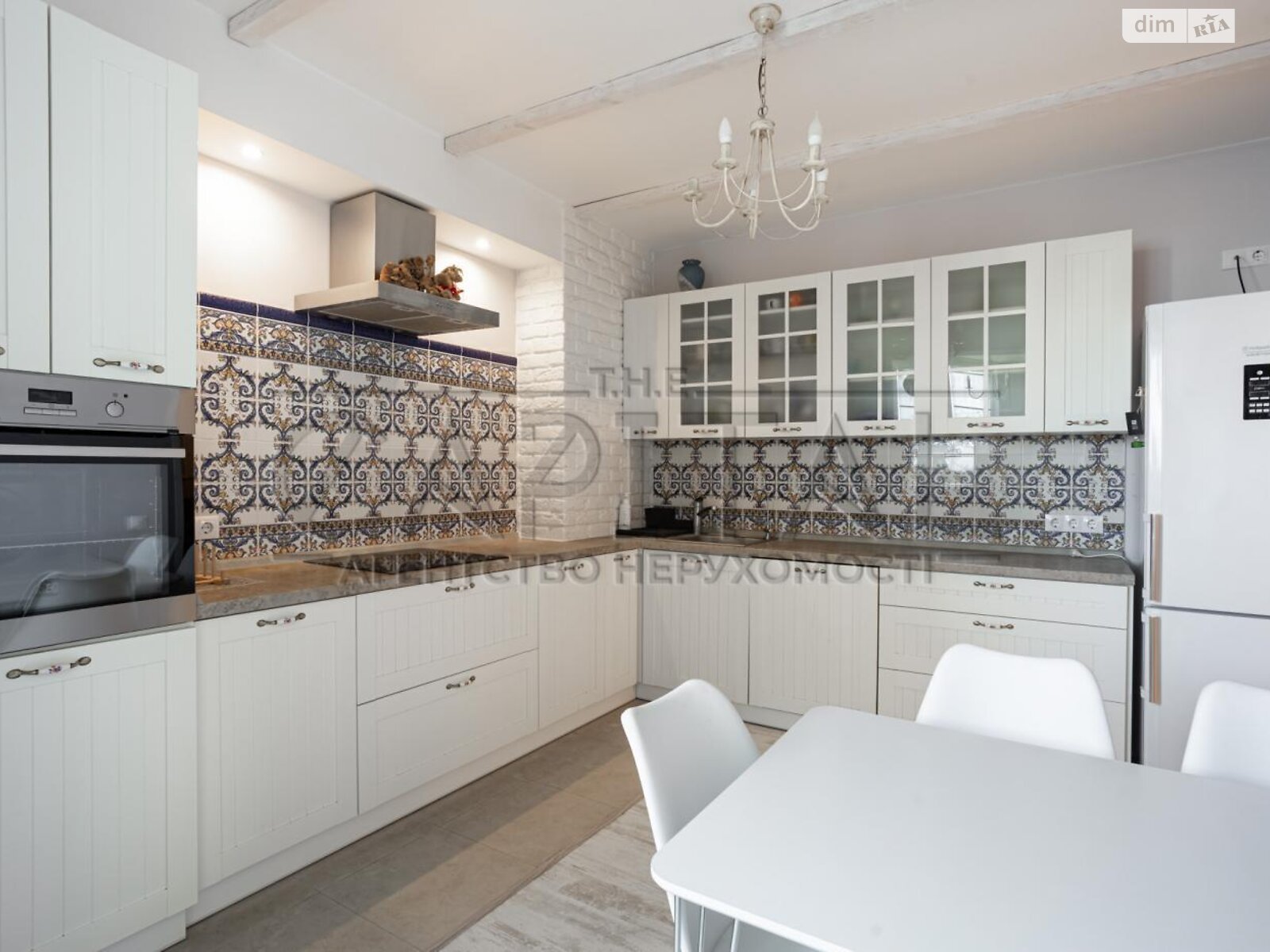 Продажа четырехкомнатной квартиры в Киеве, на ул. Урловская 38, район Позняки фото 1 Продажа четырехкомнатной квартиры в Киеве, на ул. Урловская 38, район Позняки фото 1