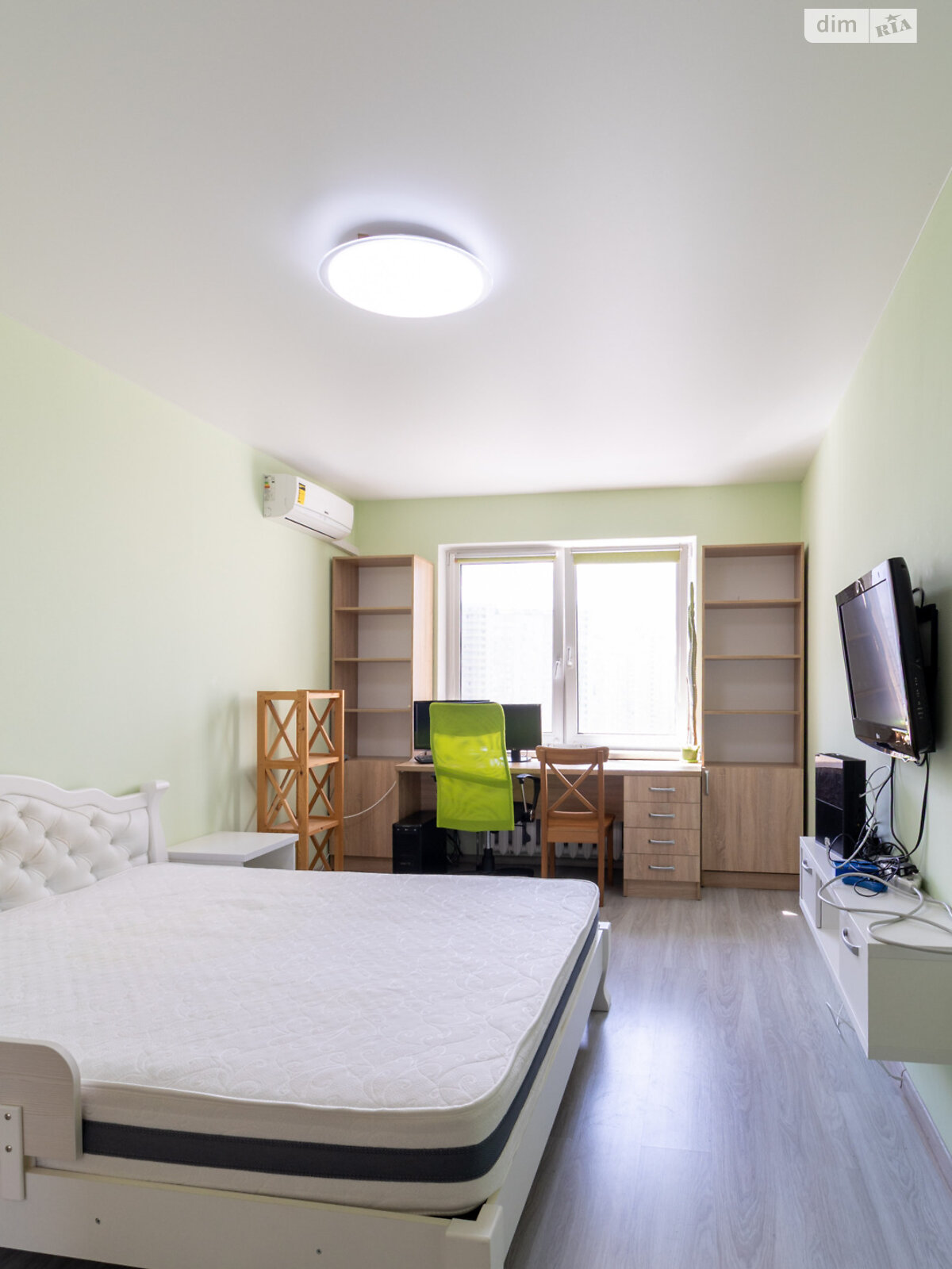 Продажа трехкомнатной квартиры в Киеве, на ул. Урловская 19, район Позняки фото 1 Продажа трехкомнатной квартиры в Киеве, на ул. Урловская 19, район Позняки фото 1