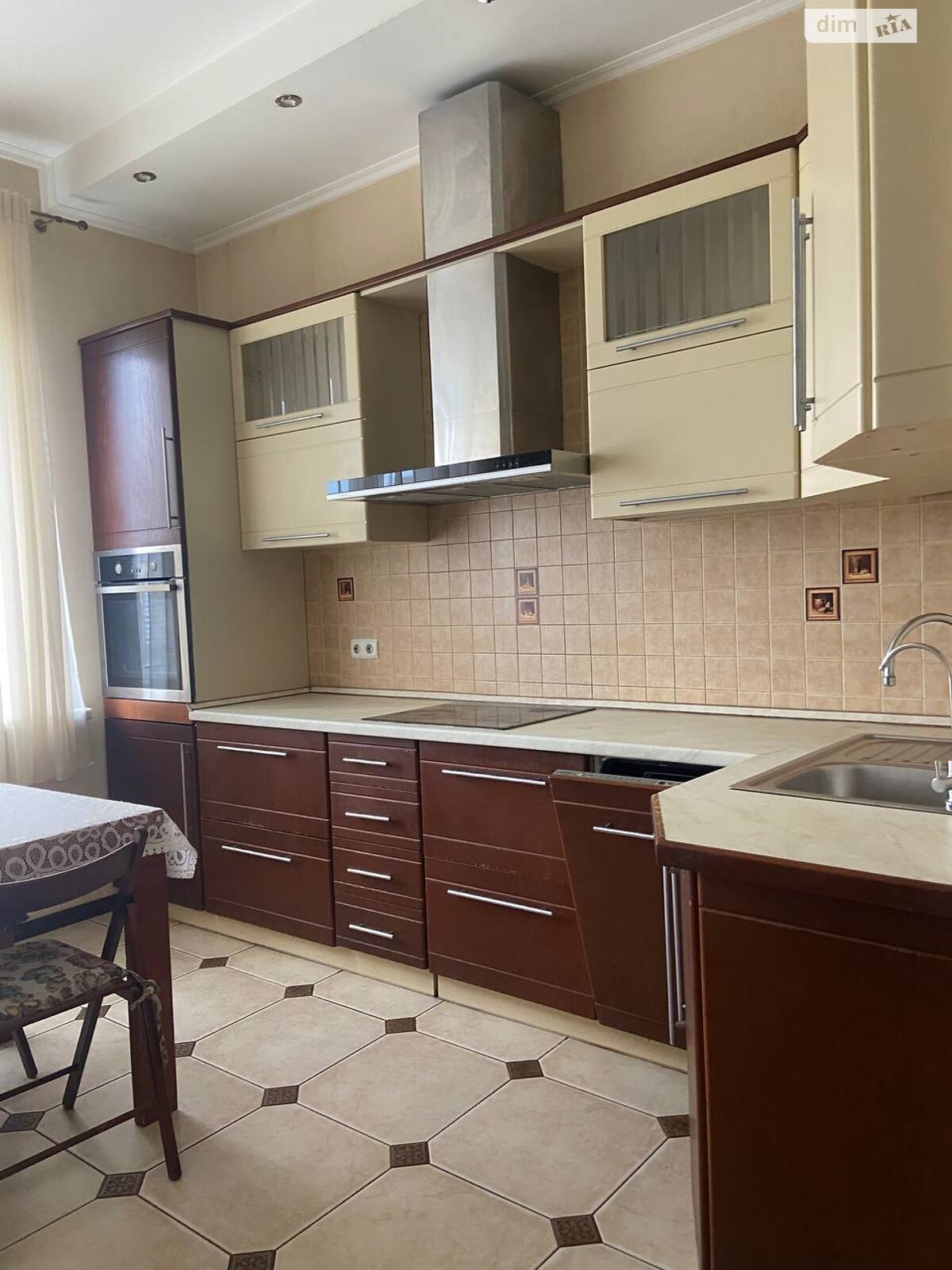 Продажа двухкомнатной квартиры в Киеве, на ул. Урловская 16/37, район Позняки фото 1 Продажа двухкомнатной квартиры в Киеве, на ул. Урловская 16/37, район Позняки фото 1