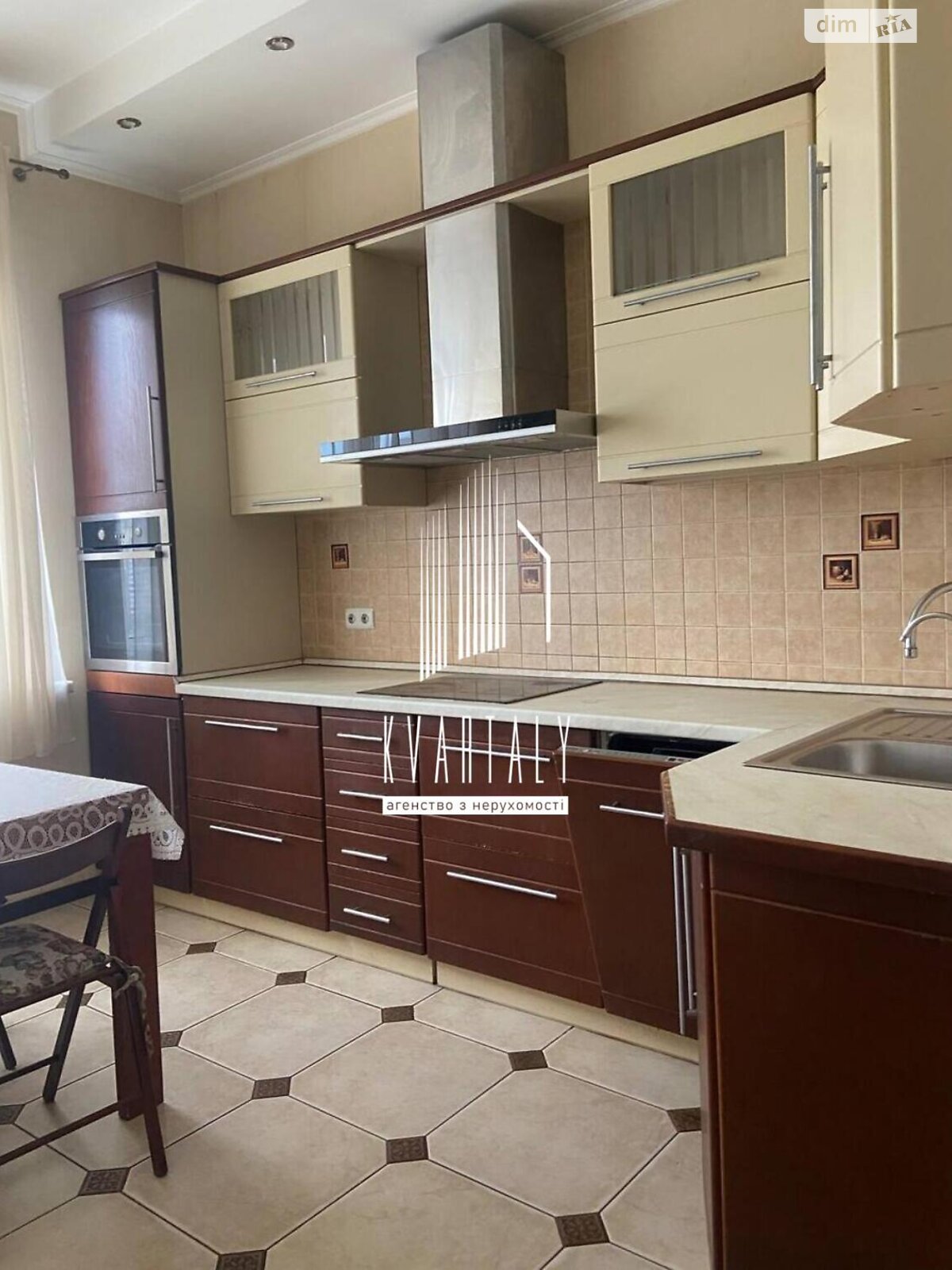 Продаж трикімнатної квартири в Києві, на вул. Урлівська 16/37, район Позняки фото 1 Продаж трикімнатної квартири в Києві, на вул. Урлівська 16/37, район Позняки фото 1