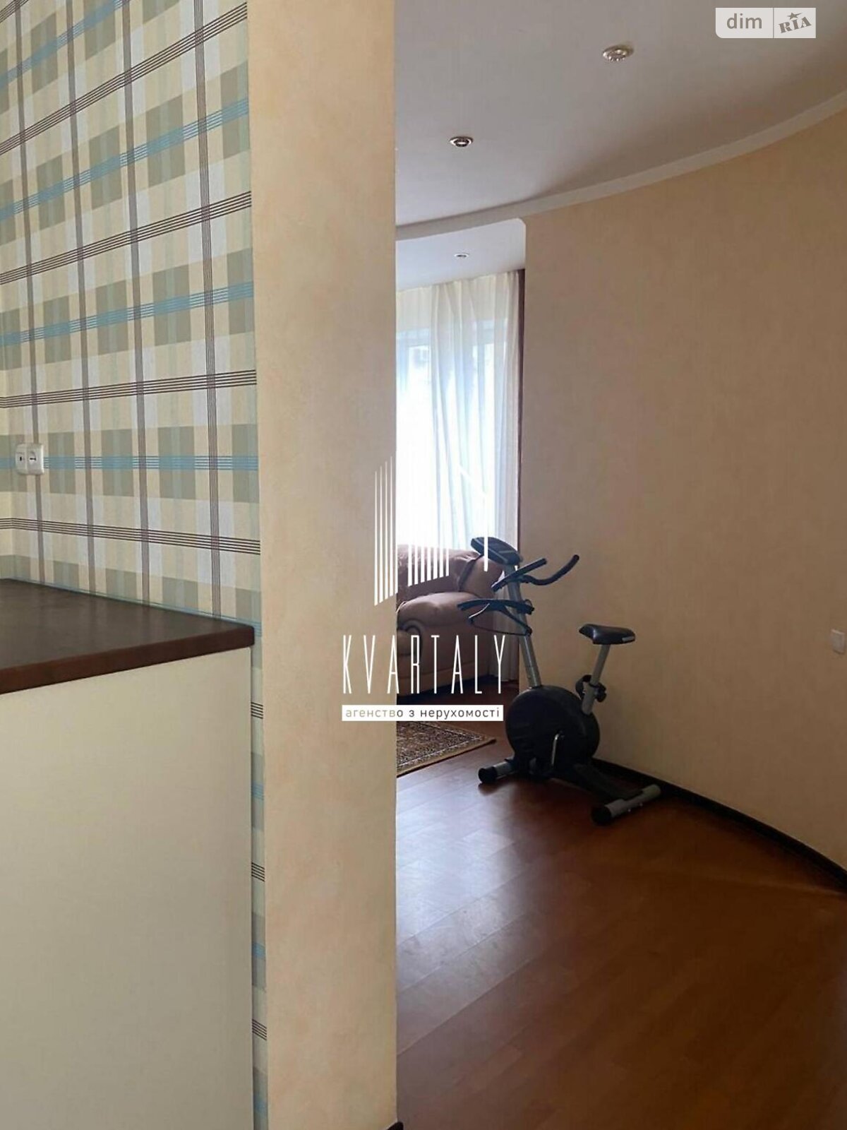 Продаж трикімнатної квартири в Києві, на вул. Урлівська 16/37, район Позняки фото 1 Продаж трикімнатної квартири в Києві, на вул. Урлівська 16/37, район Позняки фото 1