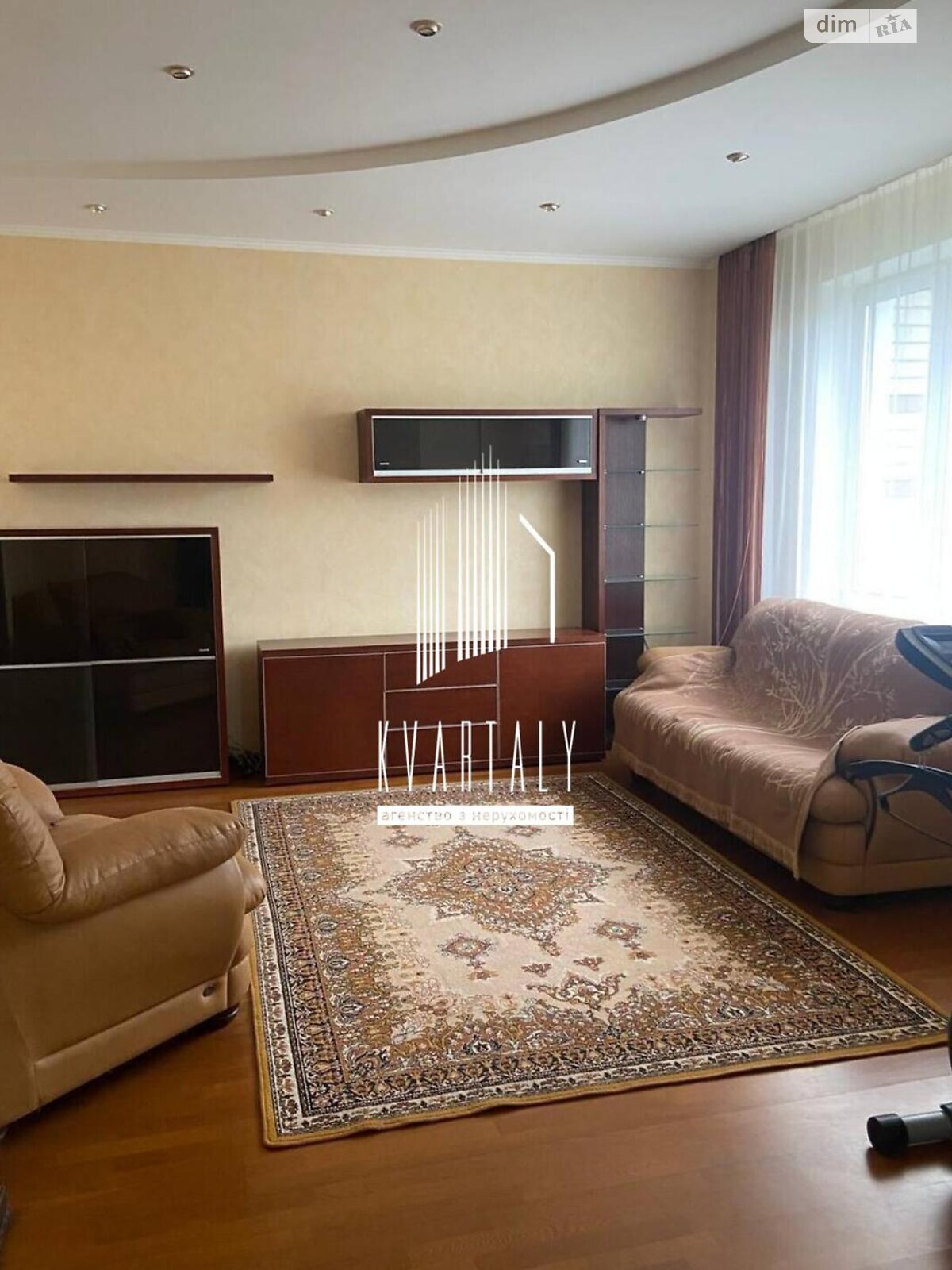 Продаж трикімнатної квартири в Києві, на вул. Урлівська 16/37, район Позняки фото 1 Продаж трикімнатної квартири в Києві, на вул. Урлівська 16/37, район Позняки фото 1