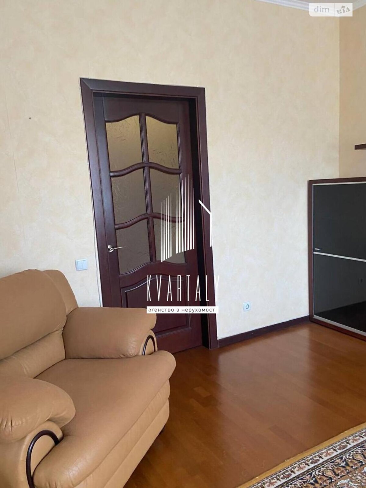 Продаж трикімнатної квартири в Києві, на вул. Урлівська 16/37, район Позняки фото 1 Продаж трикімнатної квартири в Києві, на вул. Урлівська 16/37, район Позняки фото 1