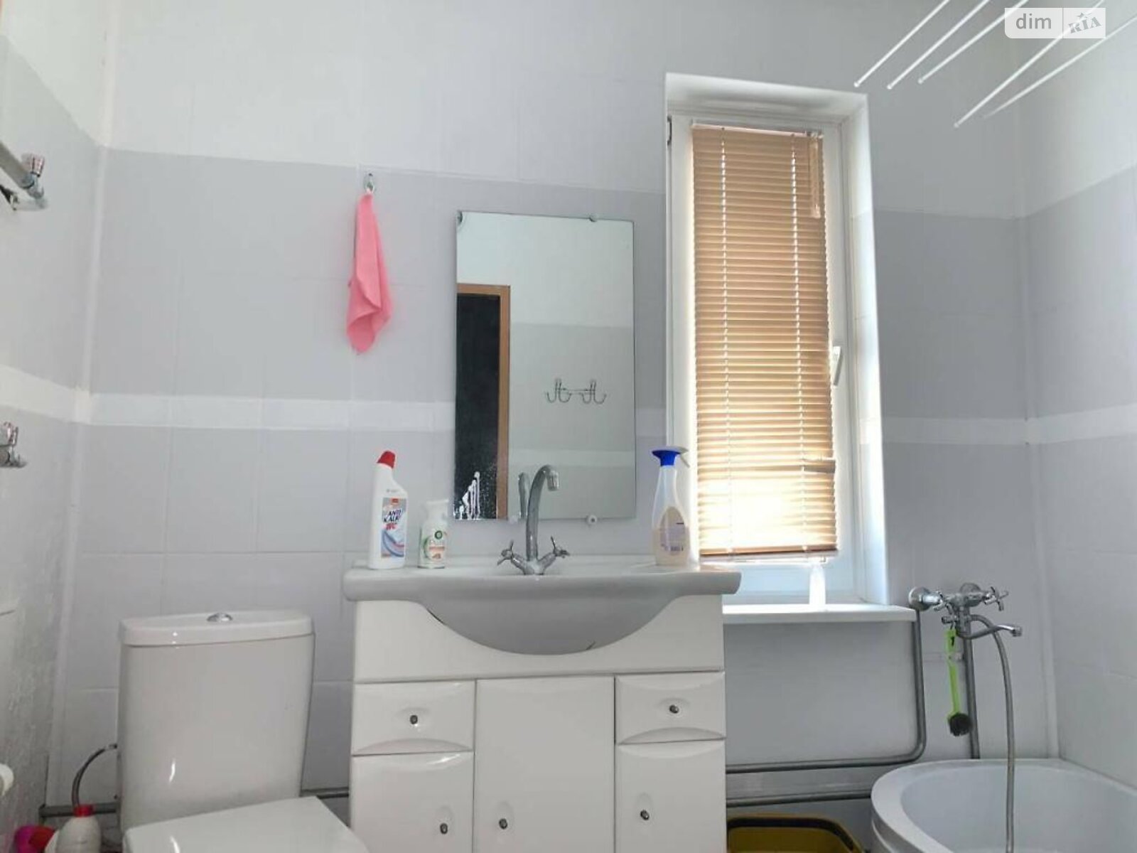 Продаж трикімнатної квартири в Києві, на вул. Урлівська 36, район Позняки фото 1 Продаж трикімнатної квартири в Києві, на вул. Урлівська 36, район Позняки фото 1