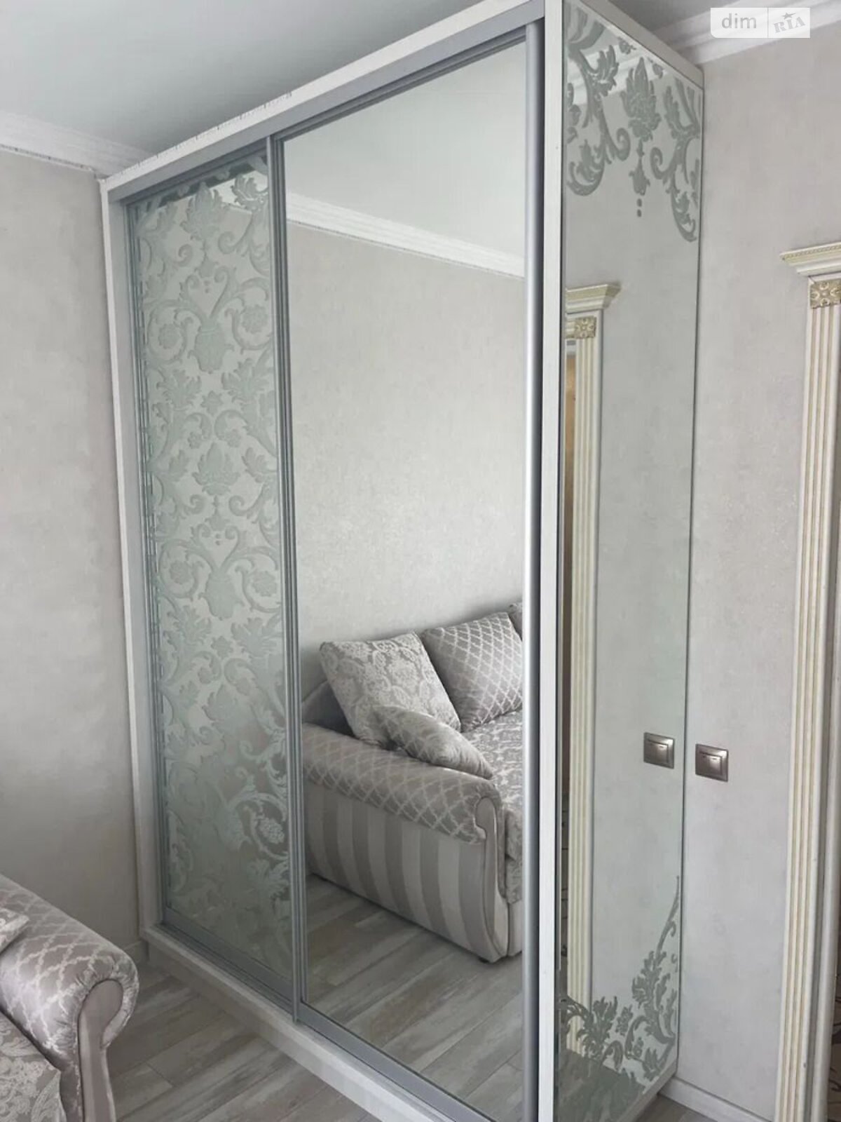 Продажа трехкомнатной квартиры в Киеве, на ул. Урловская 23В, район Позняки фото 1 Продажа трехкомнатной квартиры в Киеве, на ул. Урловская 23В, район Позняки фото 1