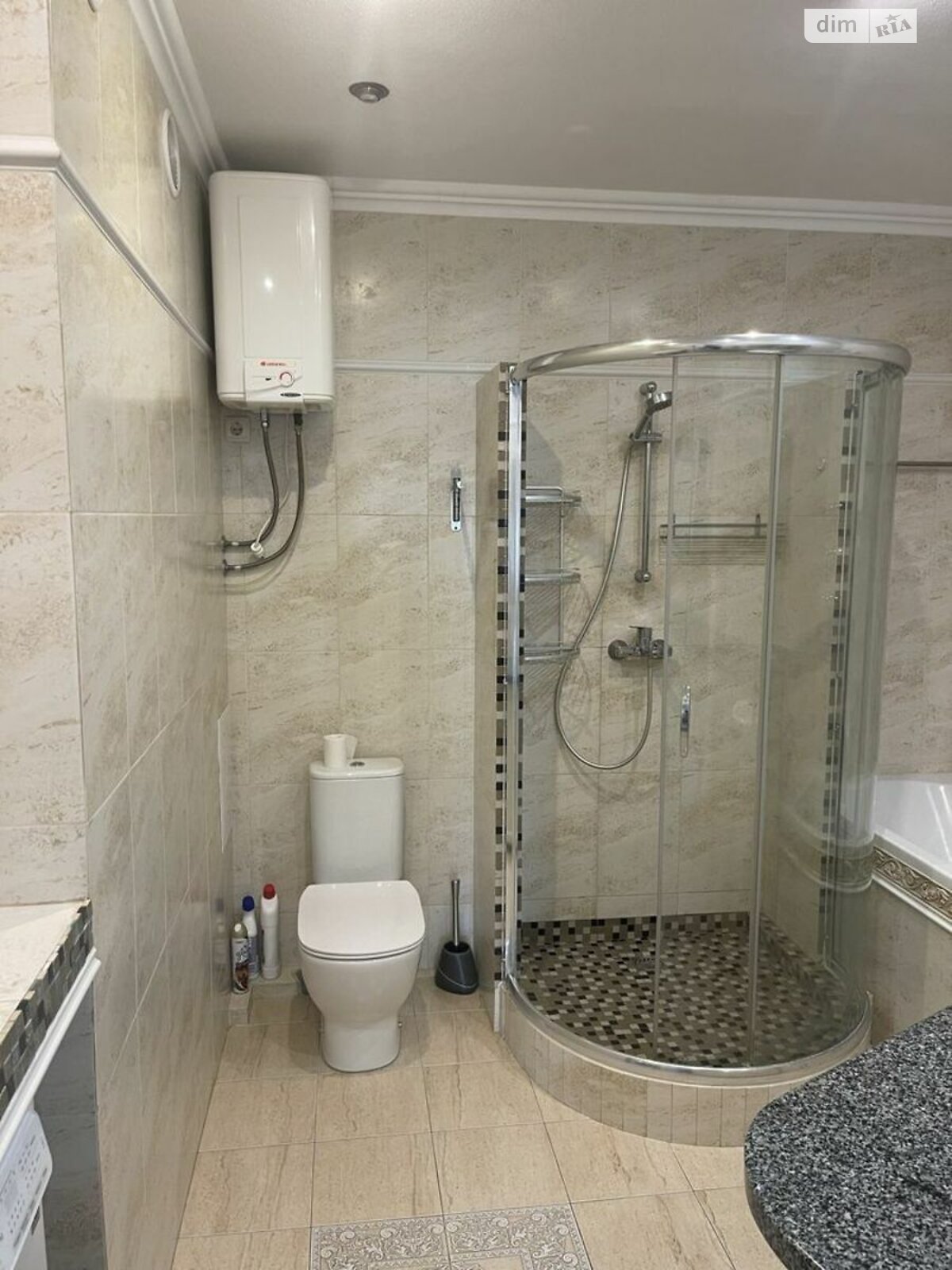 Продажа трехкомнатной квартиры в Киеве, на ул. Урловская 23В, район Позняки фото 1 Продажа трехкомнатной квартиры в Киеве, на ул. Урловская 23В, район Позняки фото 1