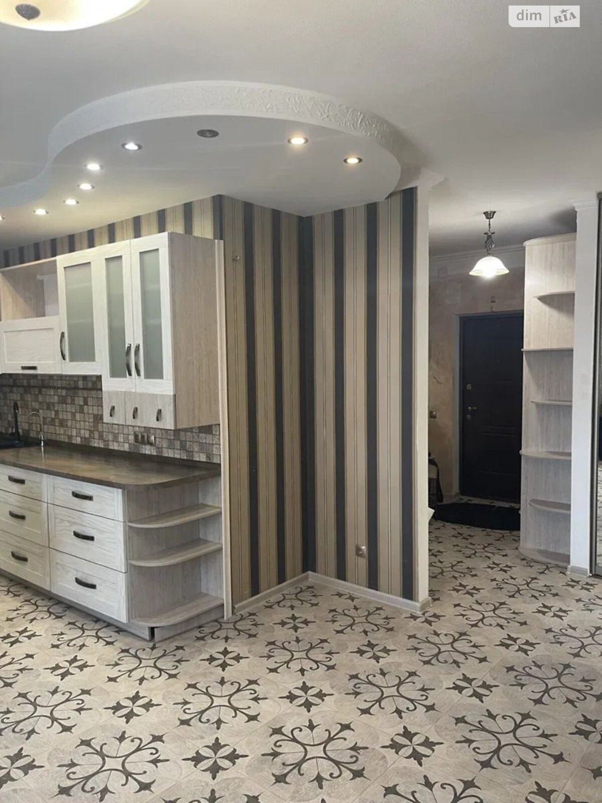 Продажа трехкомнатной квартиры в Киеве, на ул. Урловская 23В, район Позняки фото 1 Продажа трехкомнатной квартиры в Киеве, на ул. Урловская 23В, район Позняки фото 1
