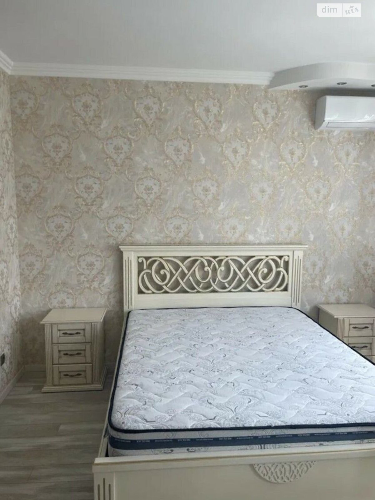 Продажа трехкомнатной квартиры в Киеве, на ул. Урловская 23В, район Позняки фото 1 Продажа трехкомнатной квартиры в Киеве, на ул. Урловская 23В, район Позняки фото 1