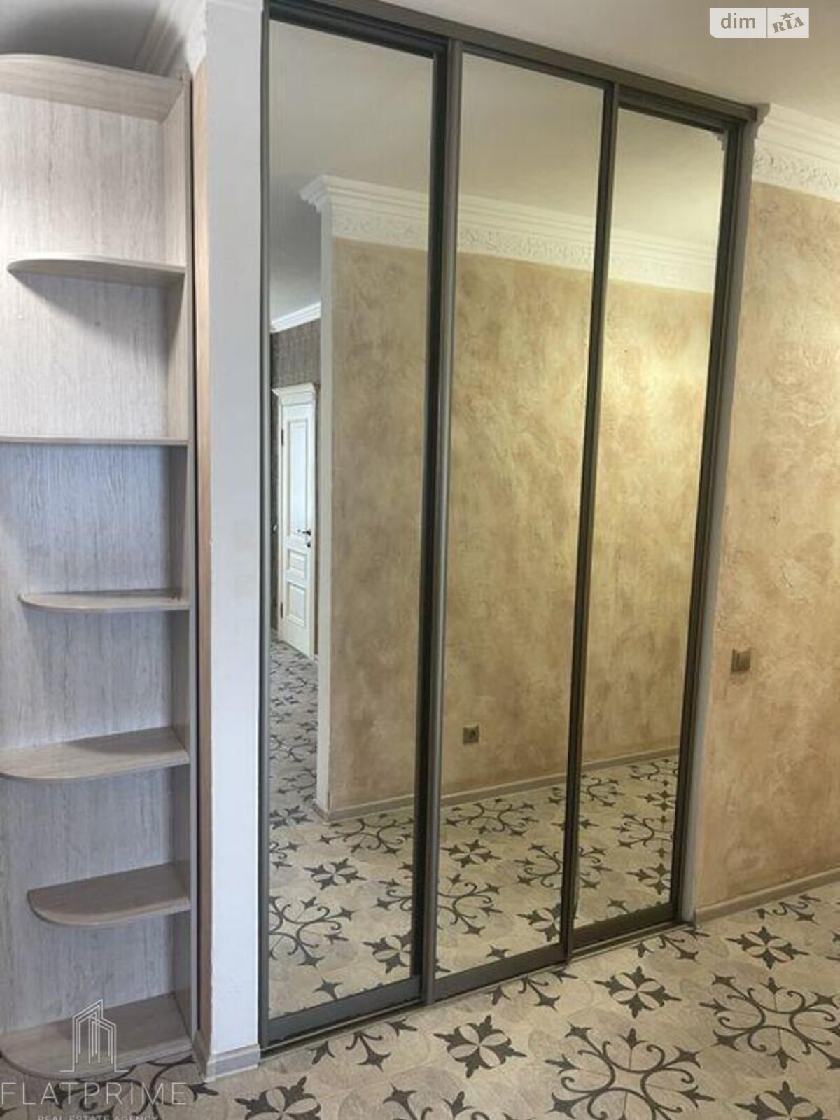 Продажа трехкомнатной квартиры в Киеве, на ул. Урловская 23В, район Позняки фото 1 Продажа трехкомнатной квартиры в Киеве, на ул. Урловская 23В, район Позняки фото 1
