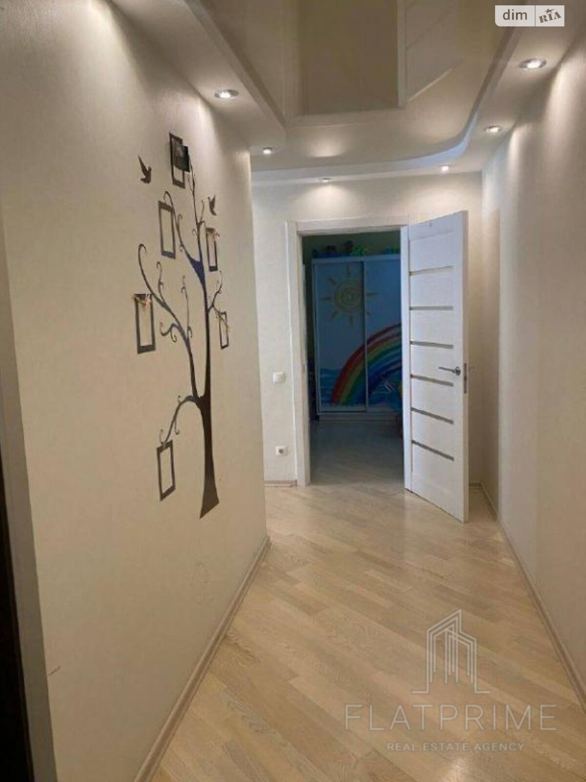 Продаж трикімнатної квартири в Києві, на вул. Урлівська 23Б, район Позняки фото 1 Продаж трикімнатної квартири в Києві, на вул. Урлівська 23Б, район Позняки фото 1