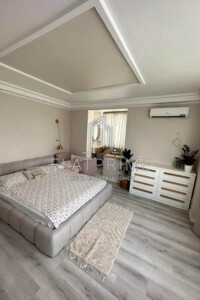 Продажа трехкомнатной квартиры в Киеве, на ул. Урловская 11/44, район Позняки фото 2