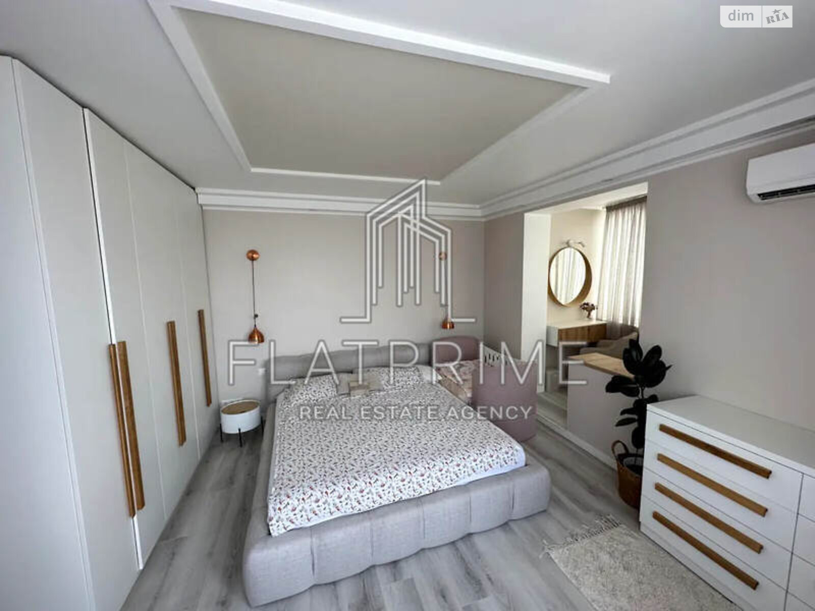 Продажа трехкомнатной квартиры в Киеве, на ул. Урловская 11/44, район Позняки фото 1 Продажа трехкомнатной квартиры в Киеве, на ул. Урловская 11/44, район Позняки фото 1