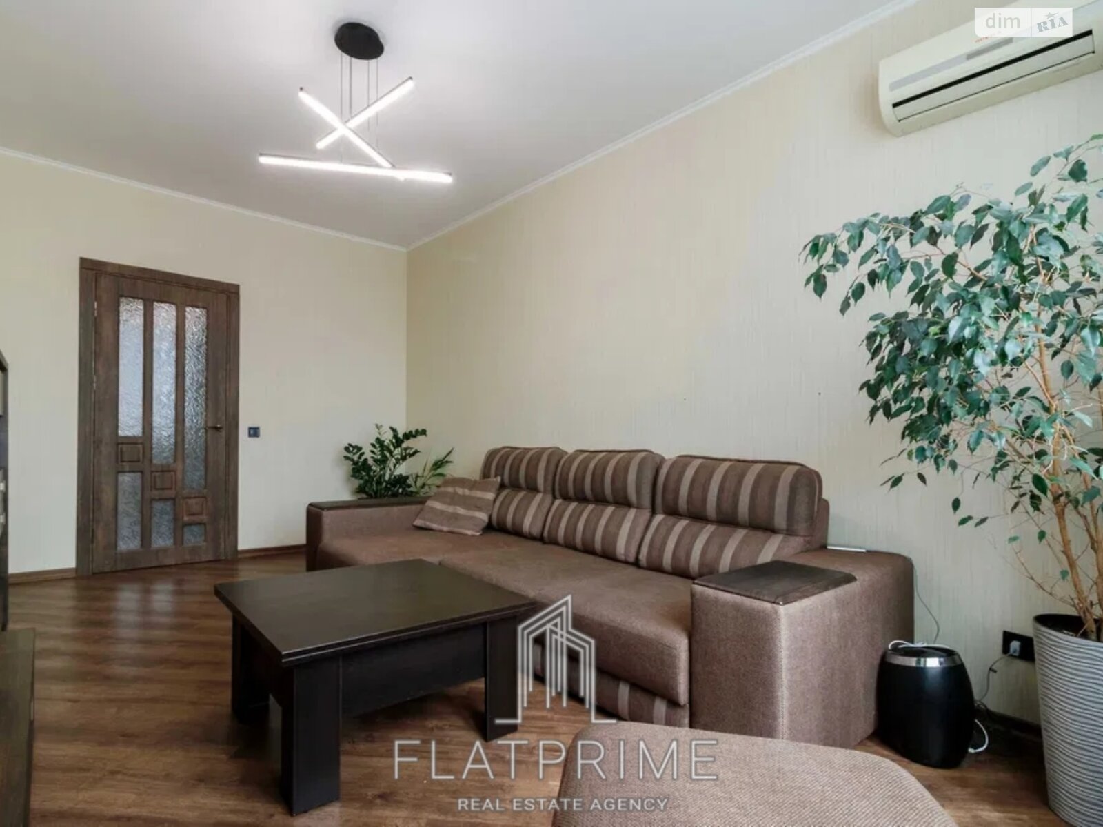Продаж двокімнатної квартири в Києві, на вул. Урлівська 23А, район Позняки фото 1 Продаж двокімнатної квартири в Києві, на вул. Урлівська 23А, район Позняки фото 1