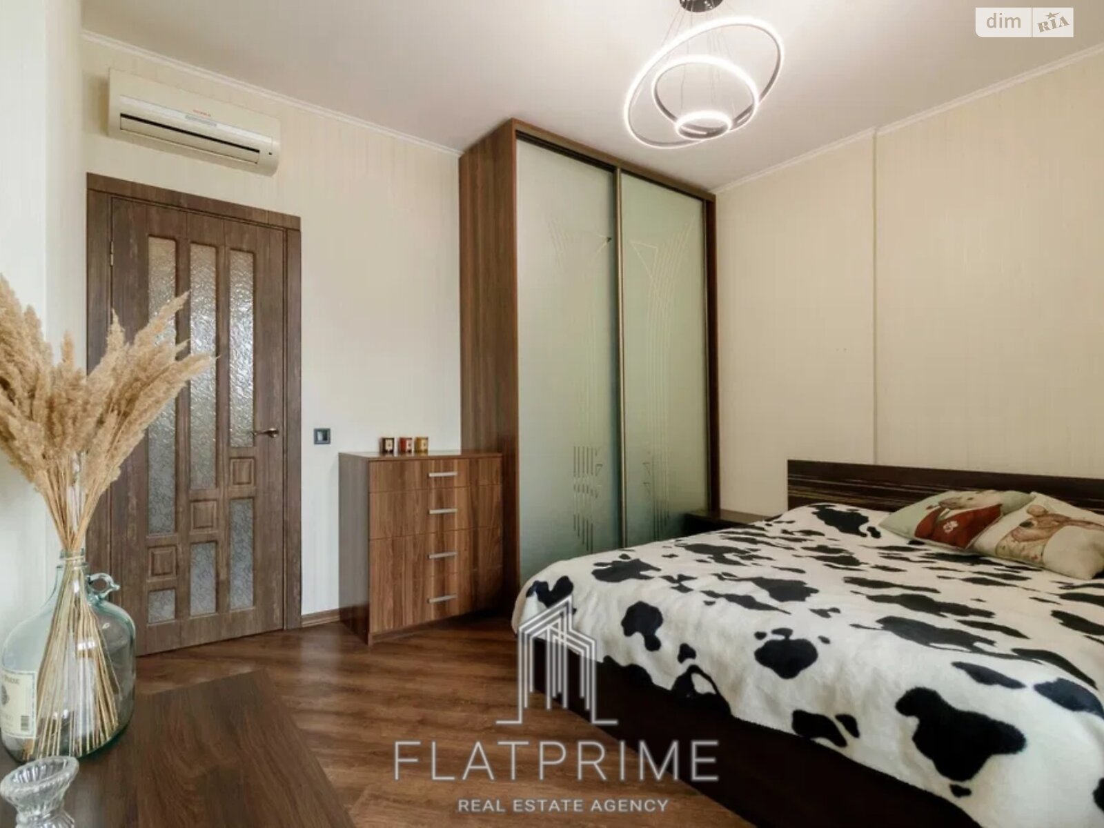 Продаж двокімнатної квартири в Києві, на вул. Урлівська 23А, район Позняки фото 1 Продаж двокімнатної квартири в Києві, на вул. Урлівська 23А, район Позняки фото 1