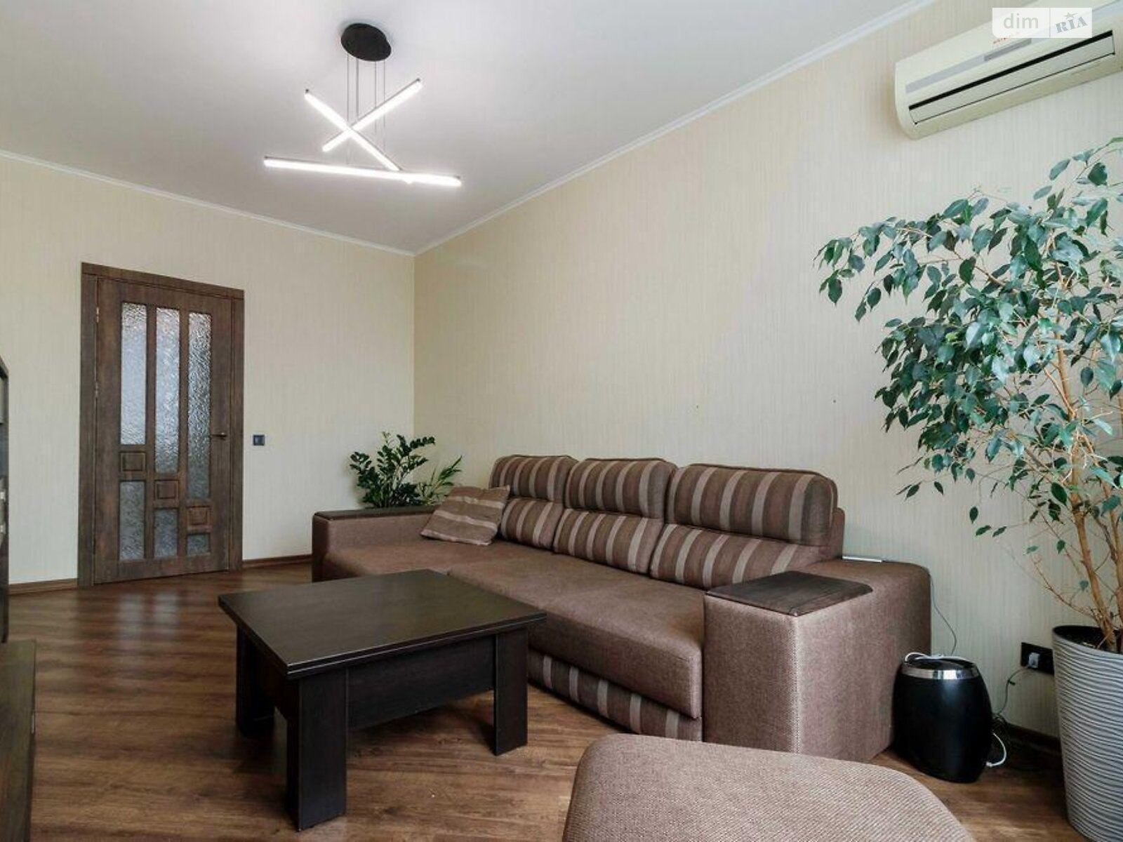 Продажа двухкомнатной квартиры в Киеве, на ул. Урловская 23А, район Позняки фото 1 Продажа двухкомнатной квартиры в Киеве, на ул. Урловская 23А, район Позняки фото 1