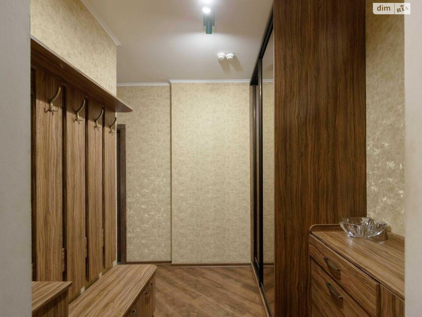 Продажа двухкомнатной квартиры в Киеве, на ул. Урловская 23А, район Позняки фото 1 Продажа двухкомнатной квартиры в Киеве, на ул. Урловская 23А, район Позняки фото 1