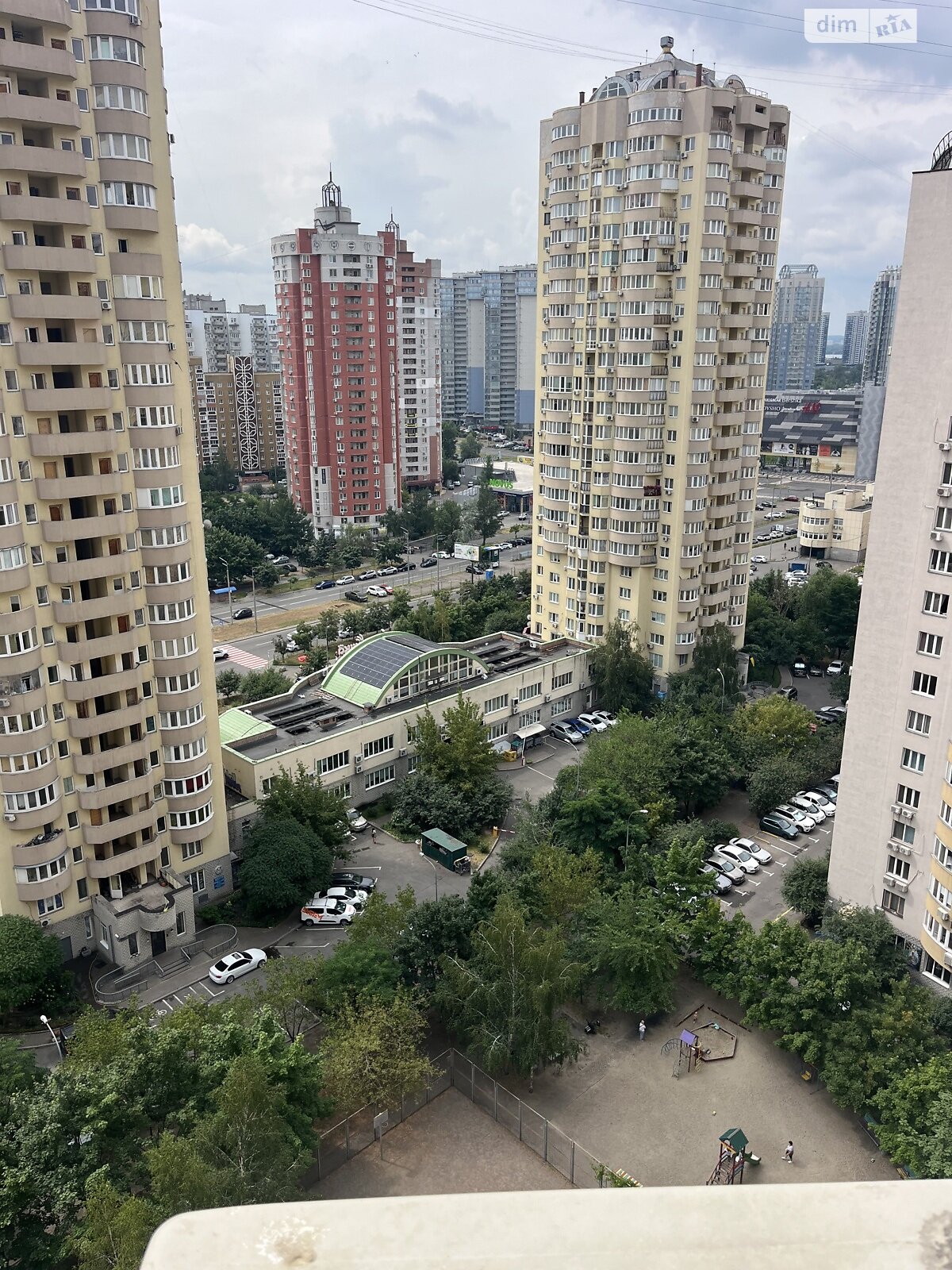 Продажа трехкомнатной квартиры в Киеве, на ул. Урловская 11А, район Позняки фото 1 Продажа трехкомнатной квартиры в Киеве, на ул. Урловская 11А, район Позняки фото 1