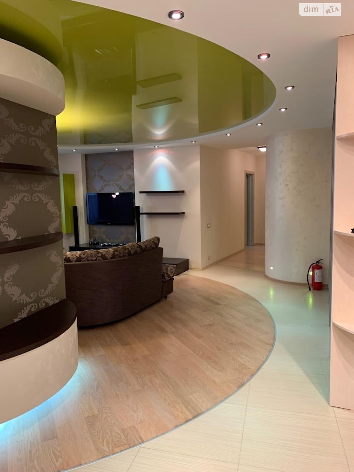 Продажа трехкомнатной квартиры в Киеве, на ул. Урловская 11А, район Позняки фото 1 Продажа трехкомнатной квартиры в Киеве, на ул. Урловская 11А, район Позняки фото 1