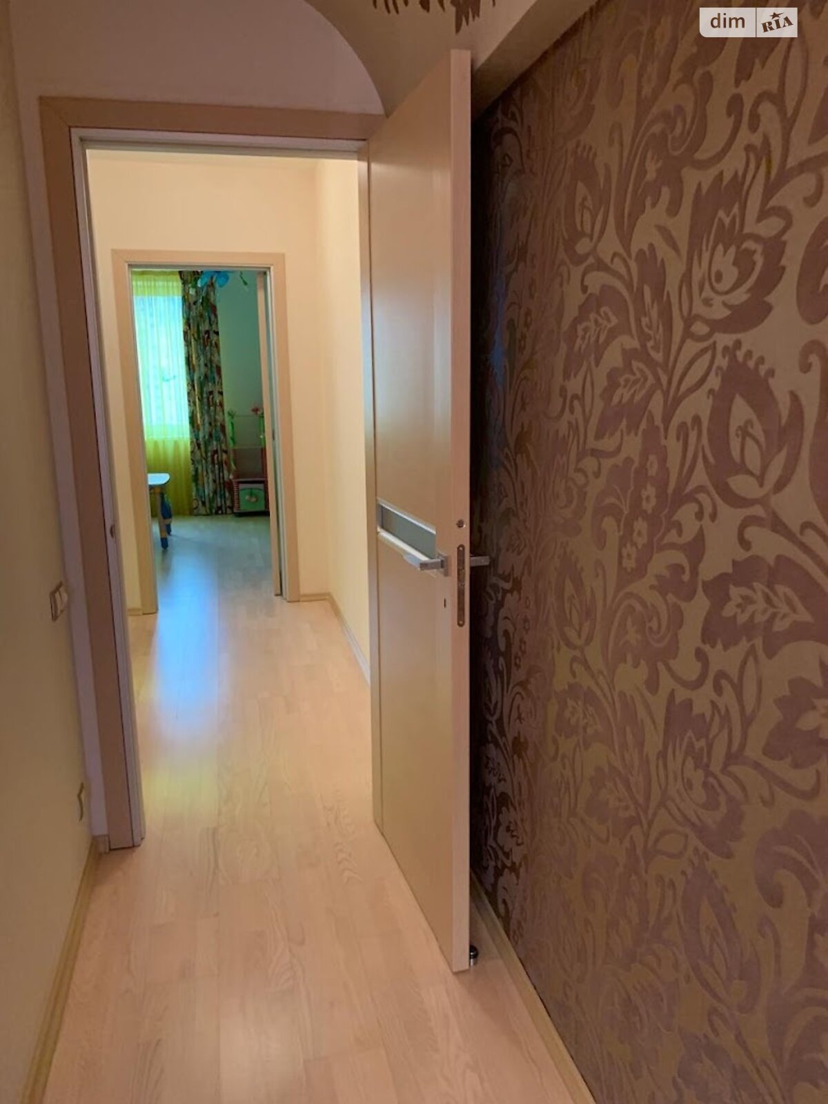 Продажа трехкомнатной квартиры в Киеве, на ул. Урловская 11А, район Позняки фото 1 Продажа трехкомнатной квартиры в Киеве, на ул. Урловская 11А, район Позняки фото 1