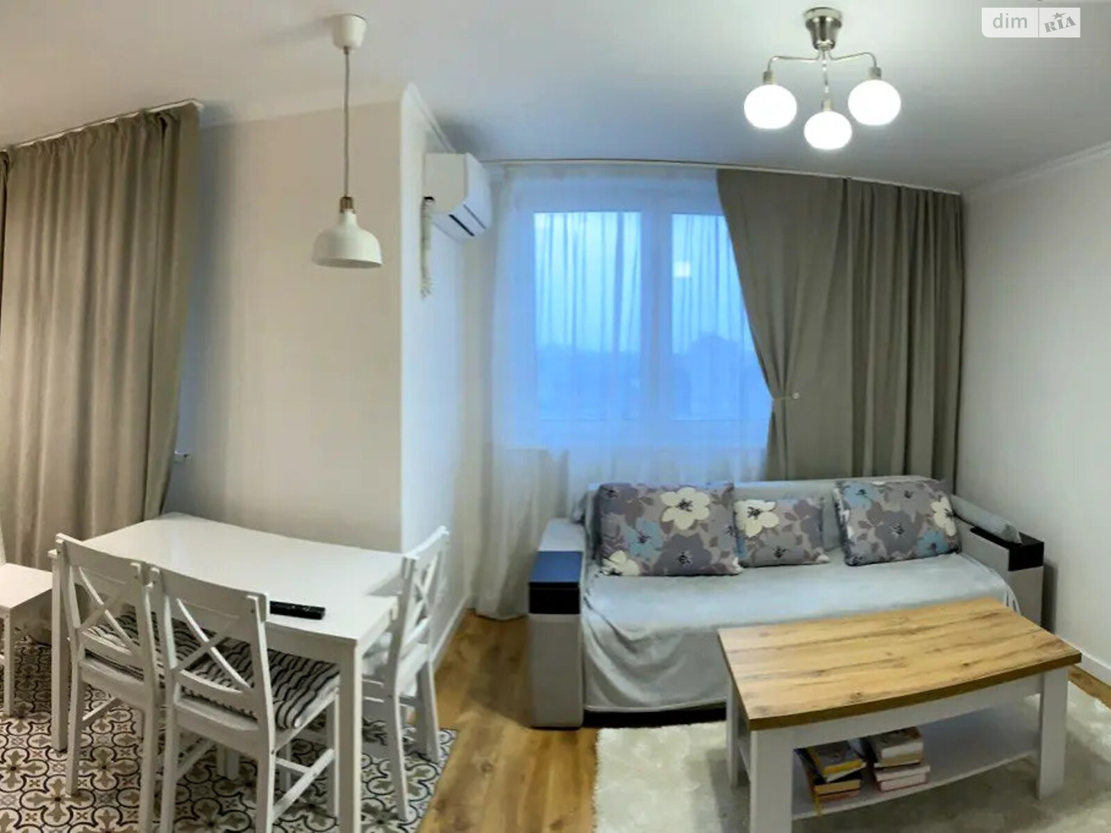 Продажа трехкомнатной квартиры в Киеве, на ул. Урловская 23, район Позняки фото 1