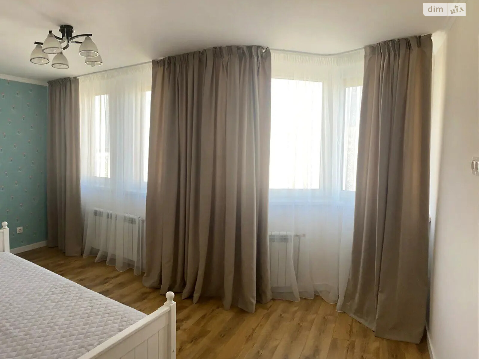 Продажа трехкомнатной квартиры в Киеве, на ул. Урловская 23, район Позняки фото 1