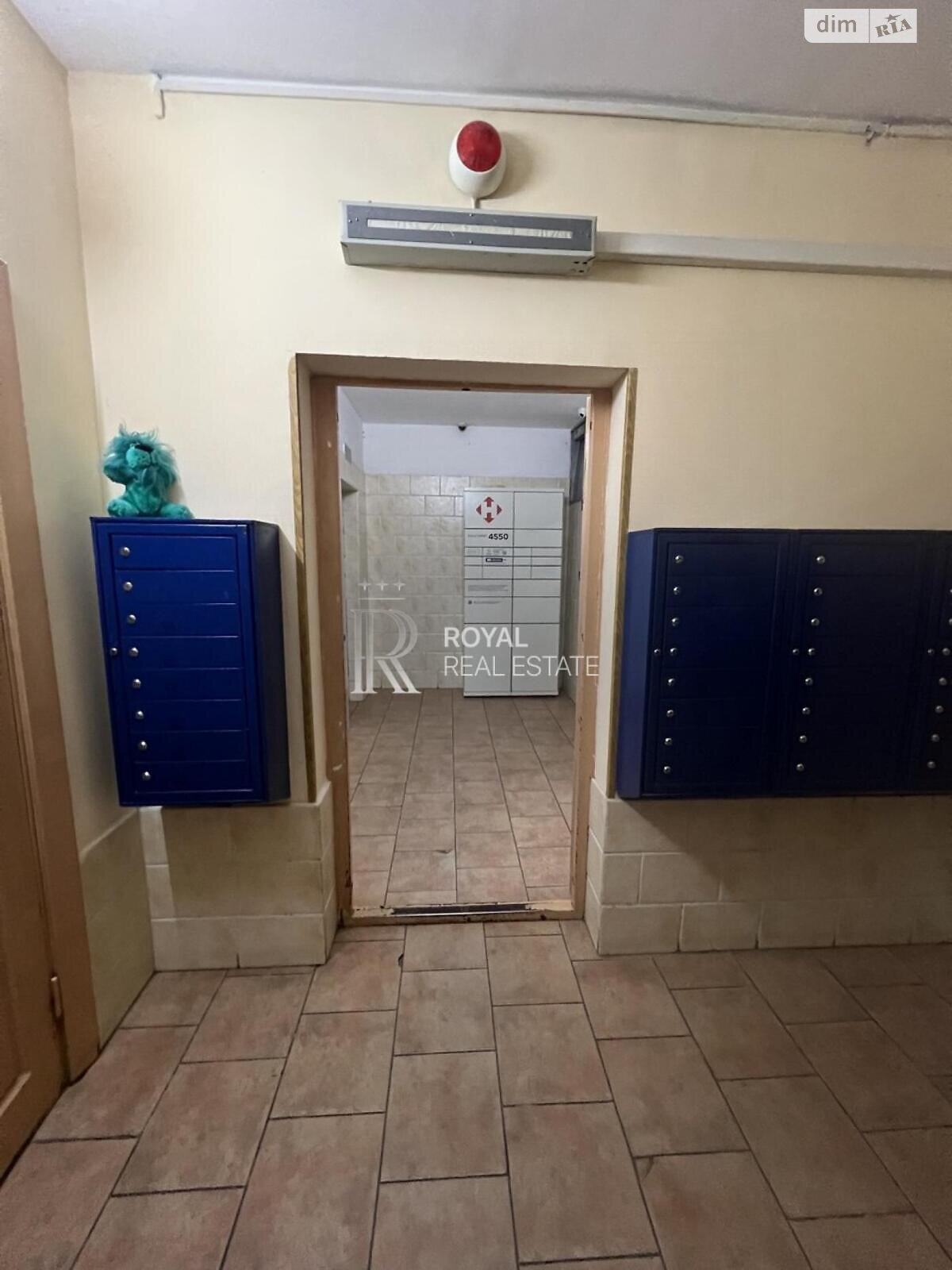Продаж трикімнатної квартири в Києві, на вул. Здолбунівська 3Г, район Позняки фото 1 Продаж трикімнатної квартири в Києві, на вул. Здолбунівська 3Г, район Позняки фото 1