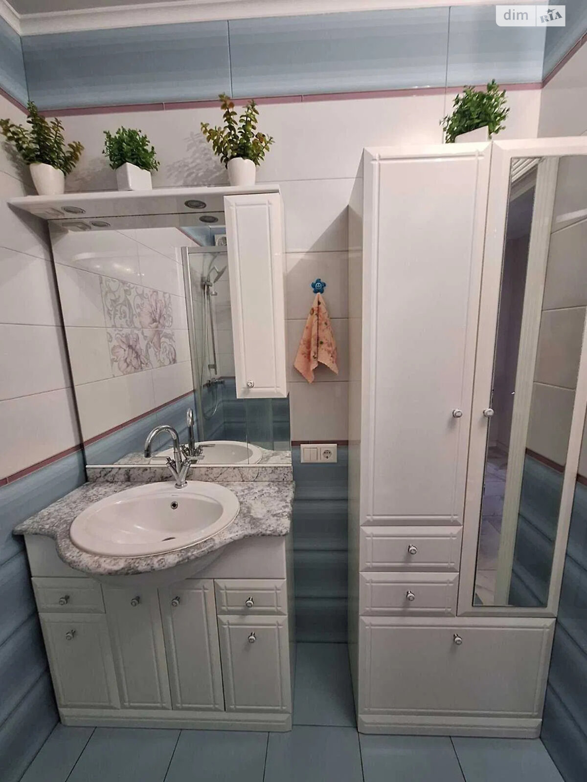 Продаж трикімнатної квартири в Києві, на вул. Здолбунівська 13, район Позняки фото 1 Продаж трикімнатної квартири в Києві, на вул. Здолбунівська 13, район Позняки фото 1