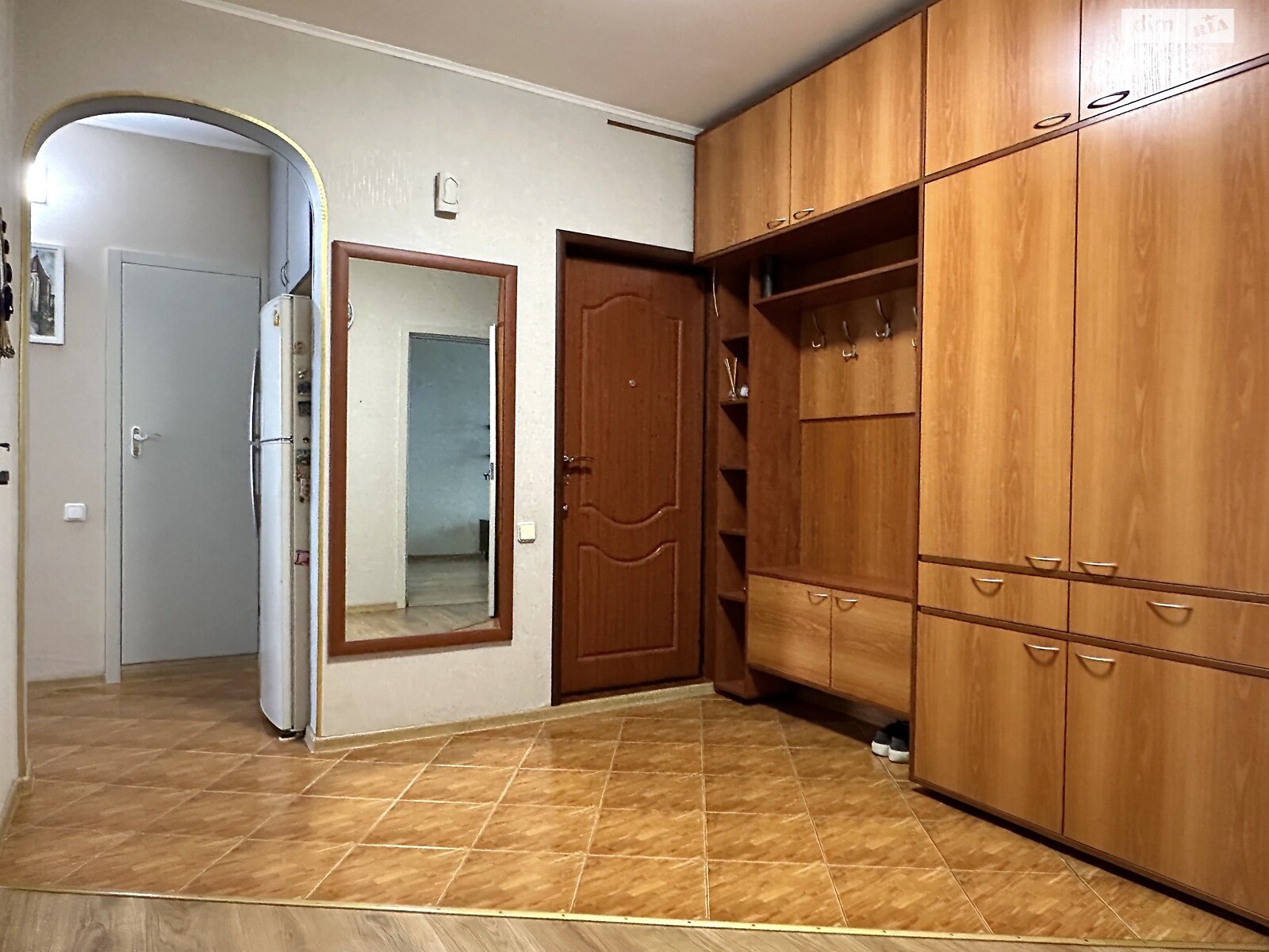 Продаж трикімнатної квартири в Києві, на вул. Здолбунівська 11А, район Позняки фото 1 Продаж трикімнатної квартири в Києві, на вул. Здолбунівська 11А, район Позняки фото 1