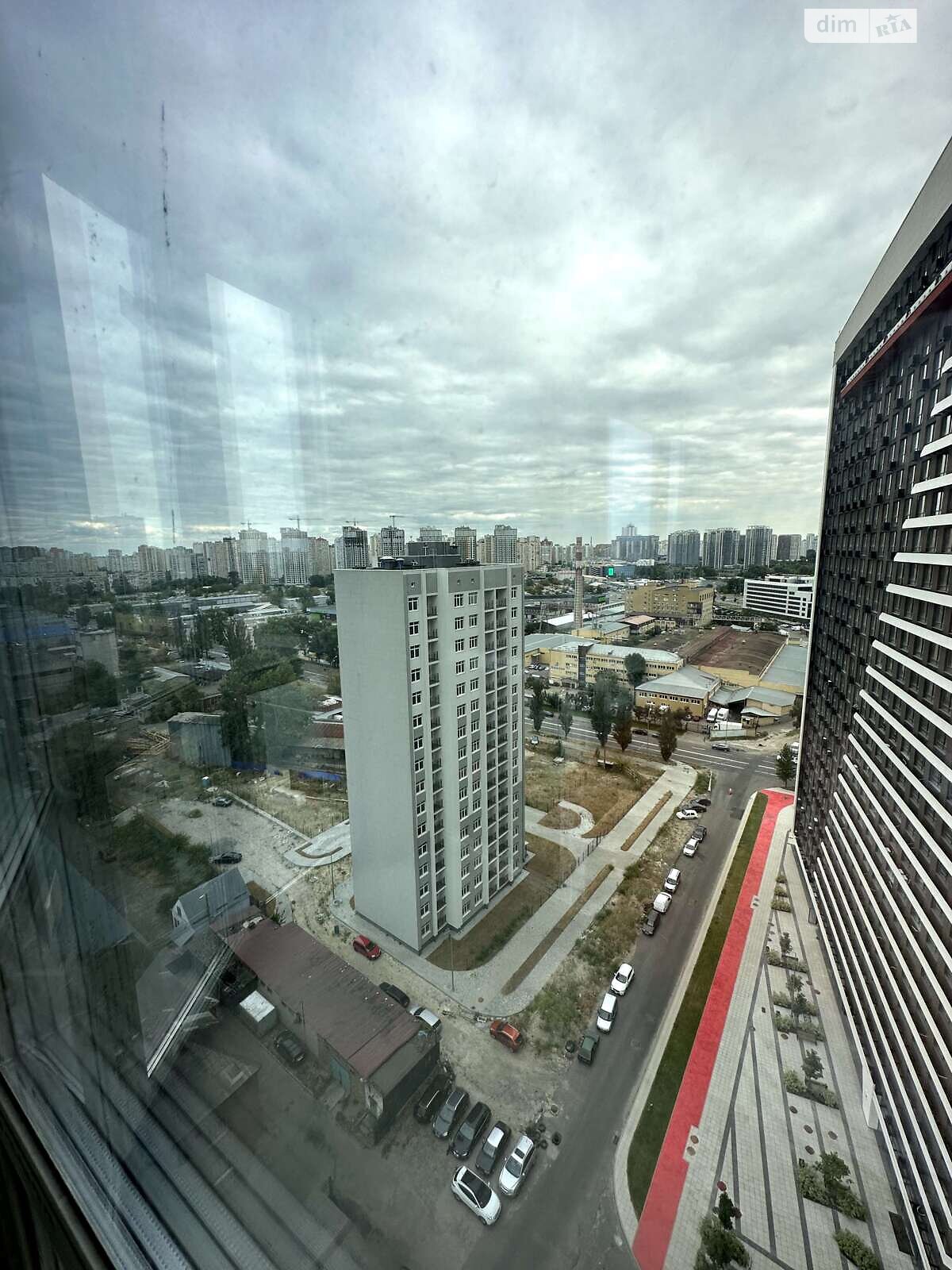 Продажа трехкомнатной квартиры в Киеве, на ул. Причальная 12, фото 1