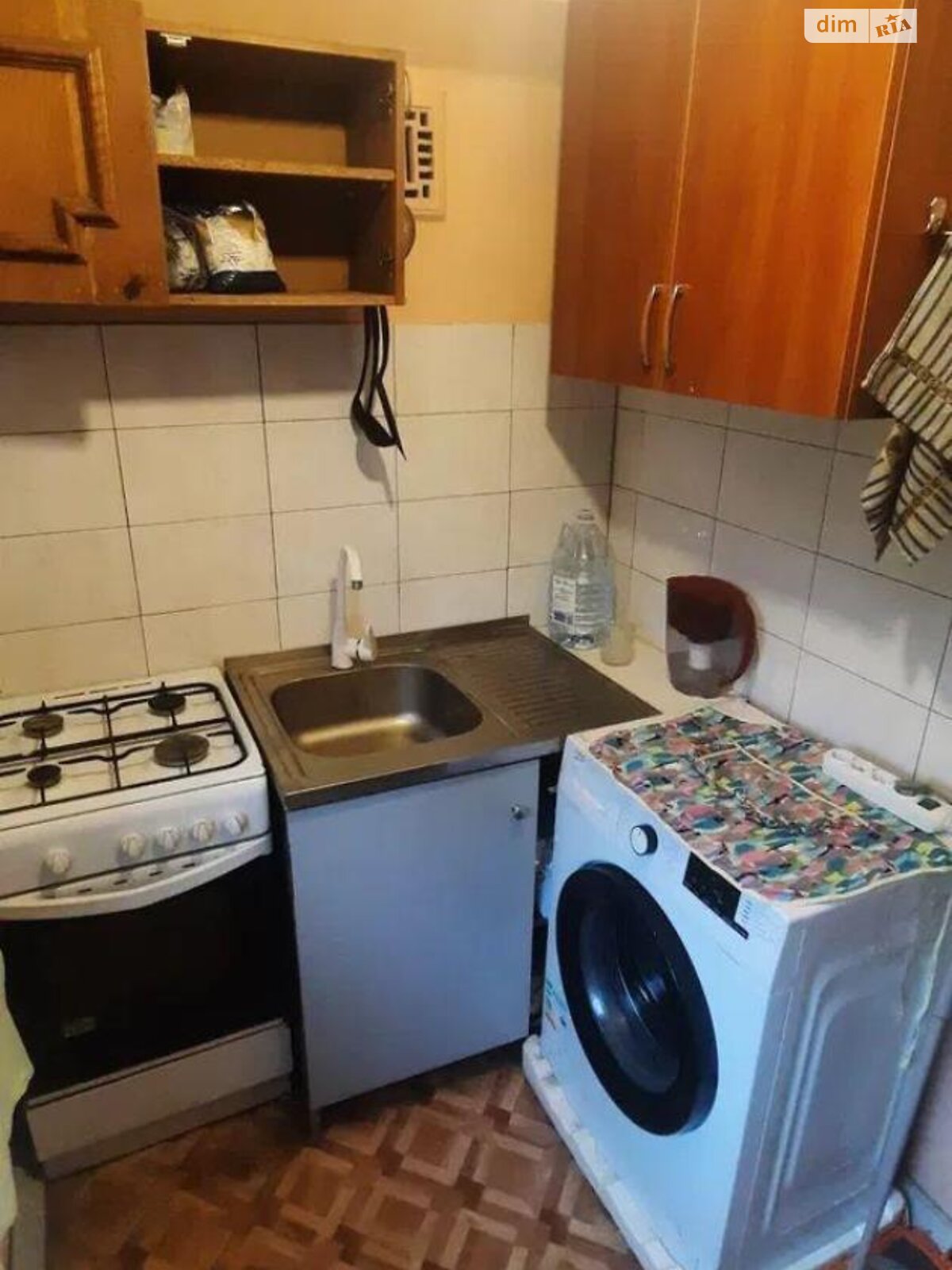 Продажа однокомнатной квартиры в Киеве, на ул. Дубровицкая 3, район Приорка фото 1 Продажа однокомнатной квартиры в Киеве, на ул. Дубровицкая 3, район Приорка фото 1