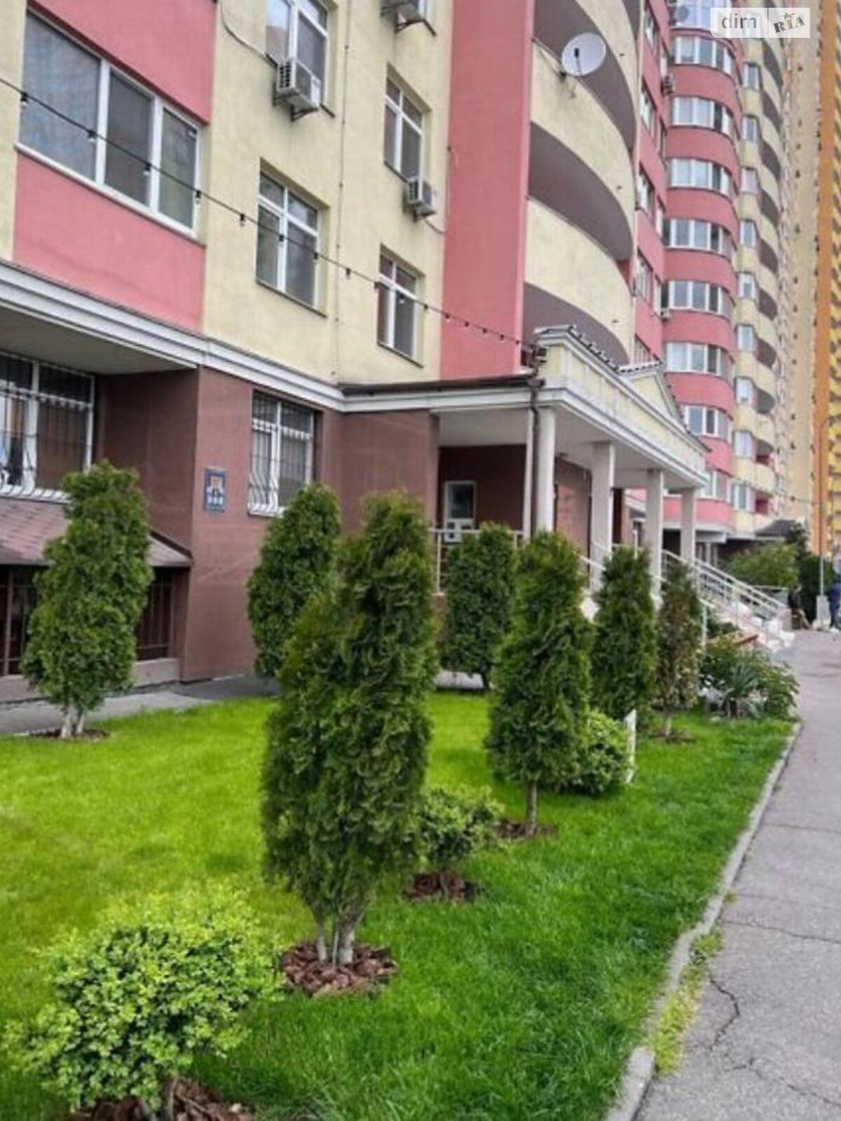 Продажа двухкомнатной квартиры в Киеве, на ул. Семьи Кульженков 33, район Приорка фото 1