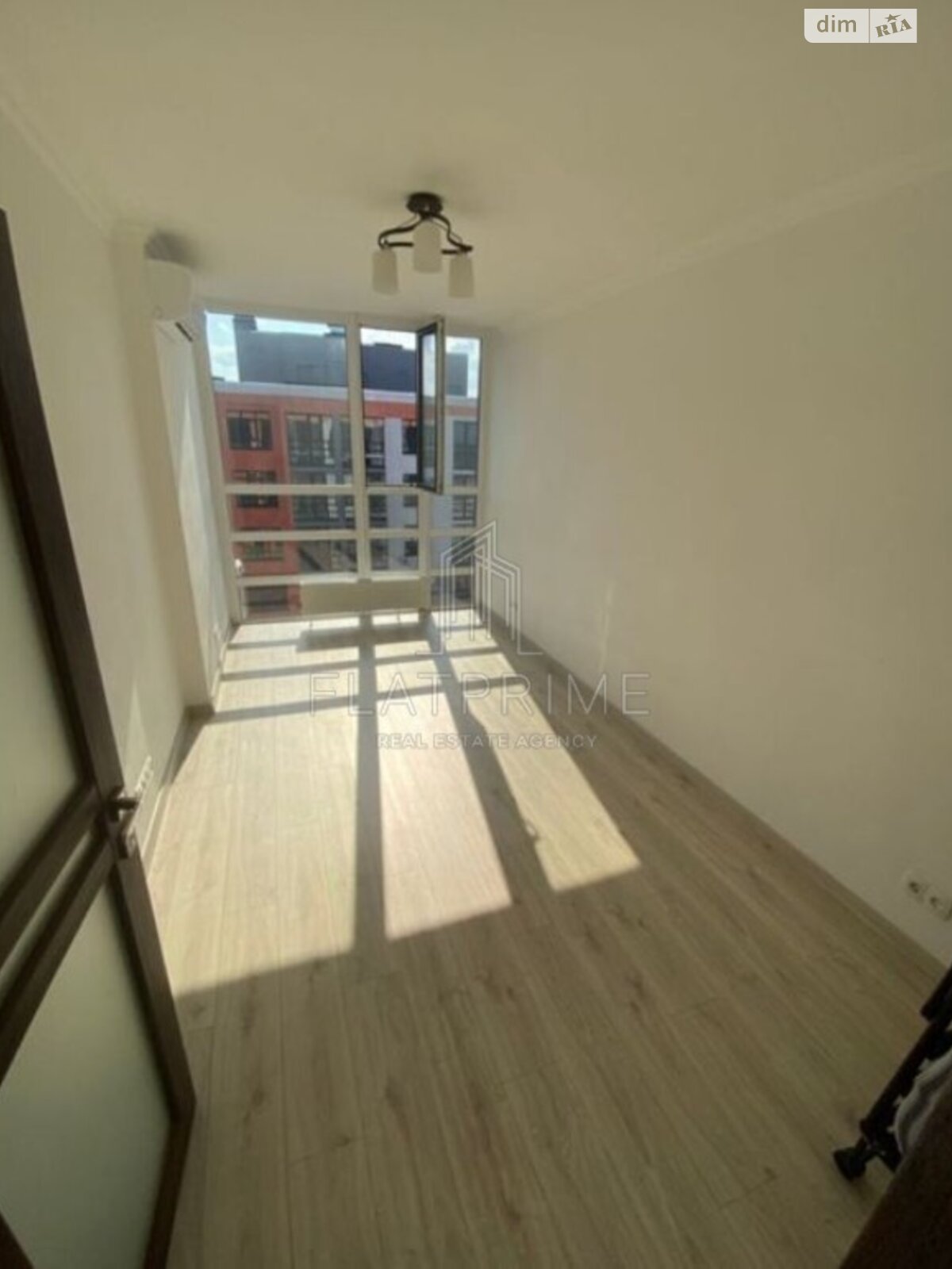 Продаж трикімнатної квартири в Києві, на вул. Миколи Гулака 4, район Пріорка фото 1 Продаж трикімнатної квартири в Києві, на вул. Миколи Гулака 4, район Пріорка фото 1