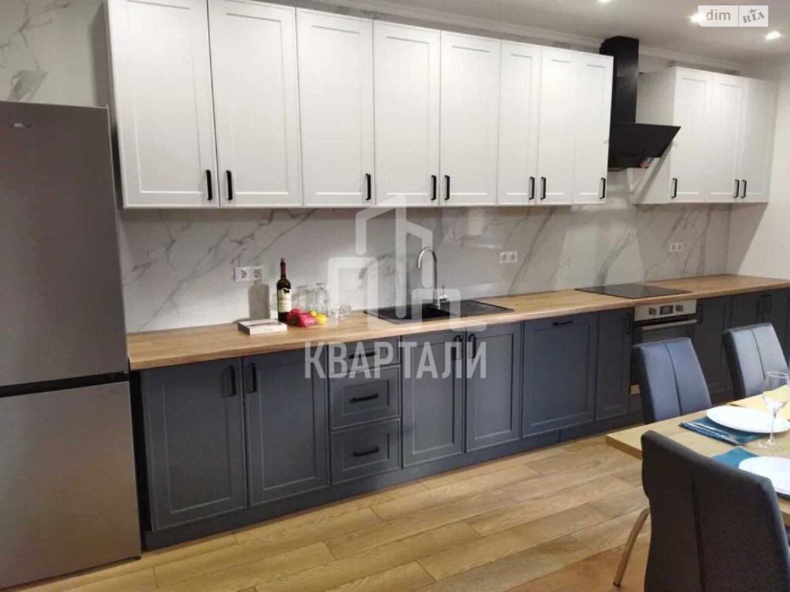 Продажа трехкомнатной квартиры в Киеве, на ул. Новомостицкая 15, район Приорка фото 1