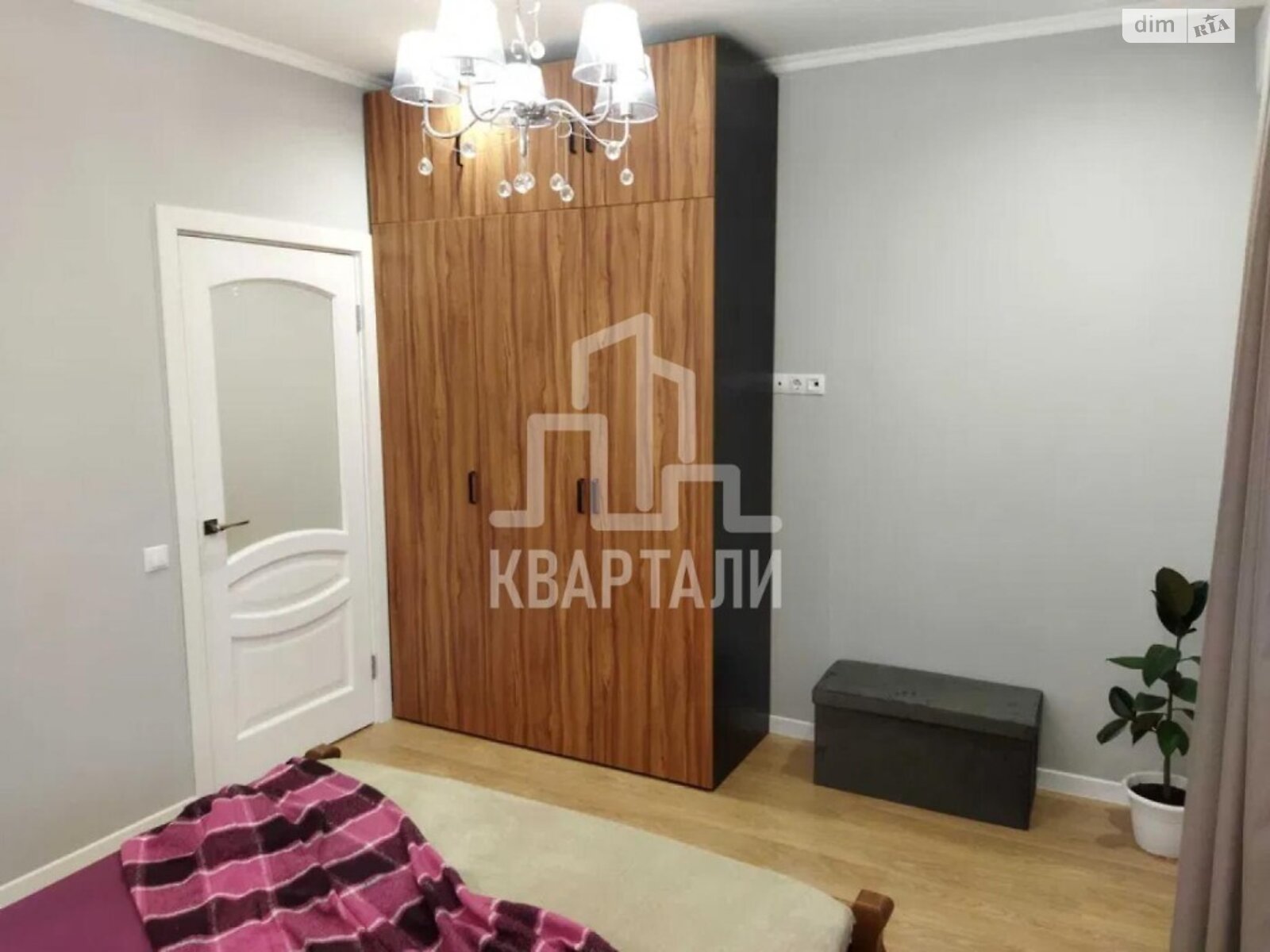 Продажа трехкомнатной квартиры в Киеве, на ул. Новомостицкая 15, район Приорка фото 1