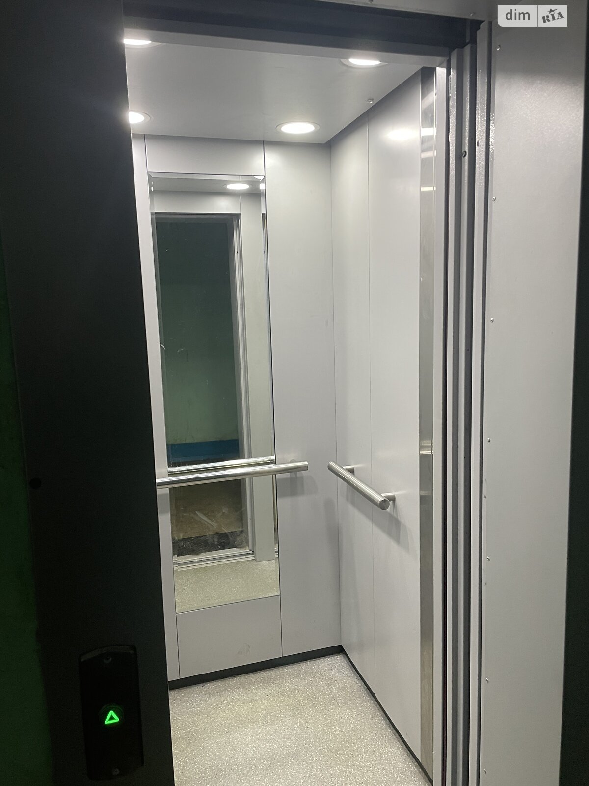 Продаж двокімнатної квартири в Києві, на вул. Райдужна 3А, район Райдужний Масив фото 1 Продаж двокімнатної квартири в Києві, на вул. Райдужна 3А, район Райдужний Масив фото 1