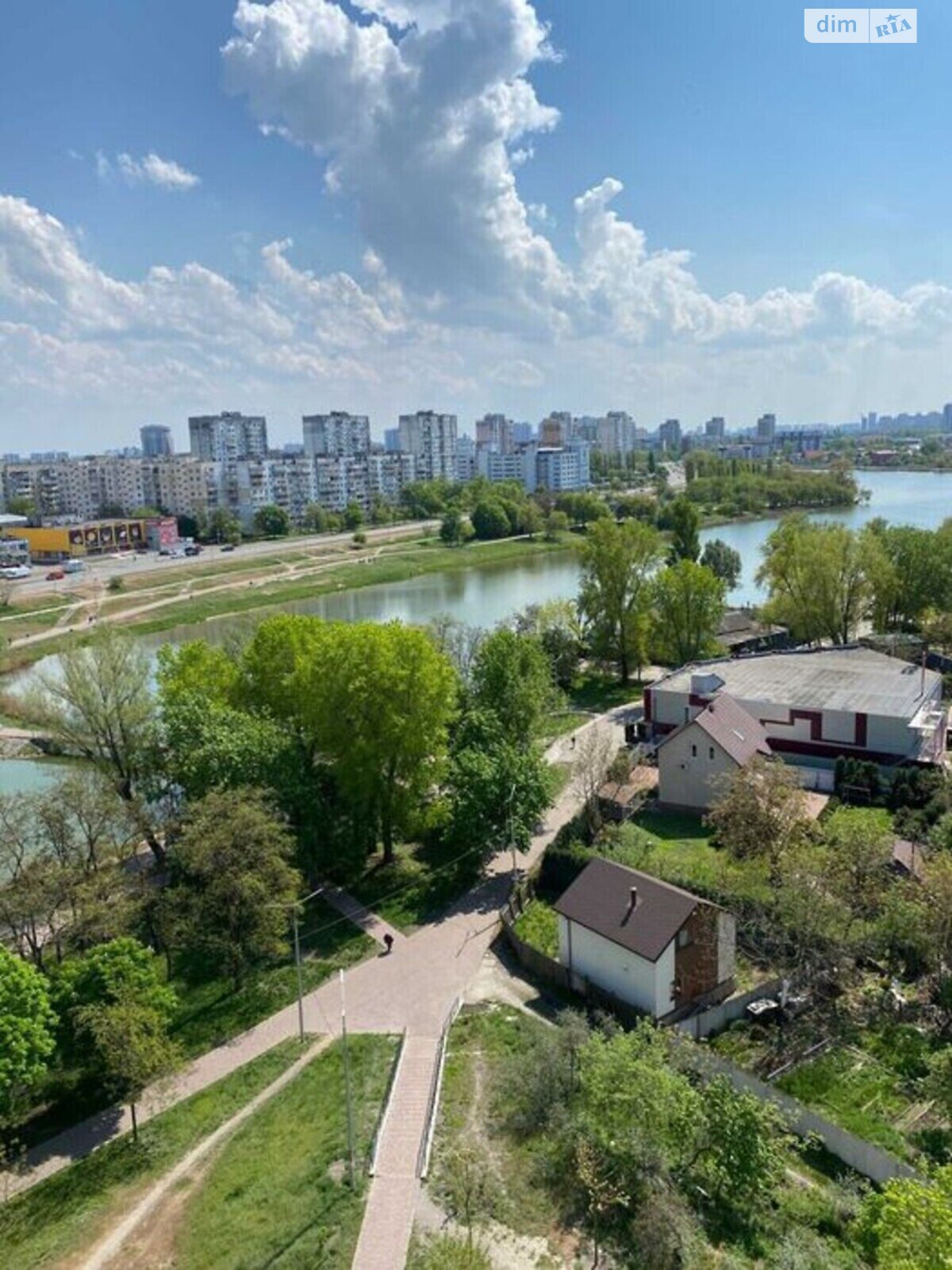 Продажа однокомнатной квартиры в Киеве, на ул. Радужная 22, район Радужный Массив фото 1 Продажа однокомнатной квартиры в Киеве, на ул. Радужная 22, район Радужный Массив фото 1