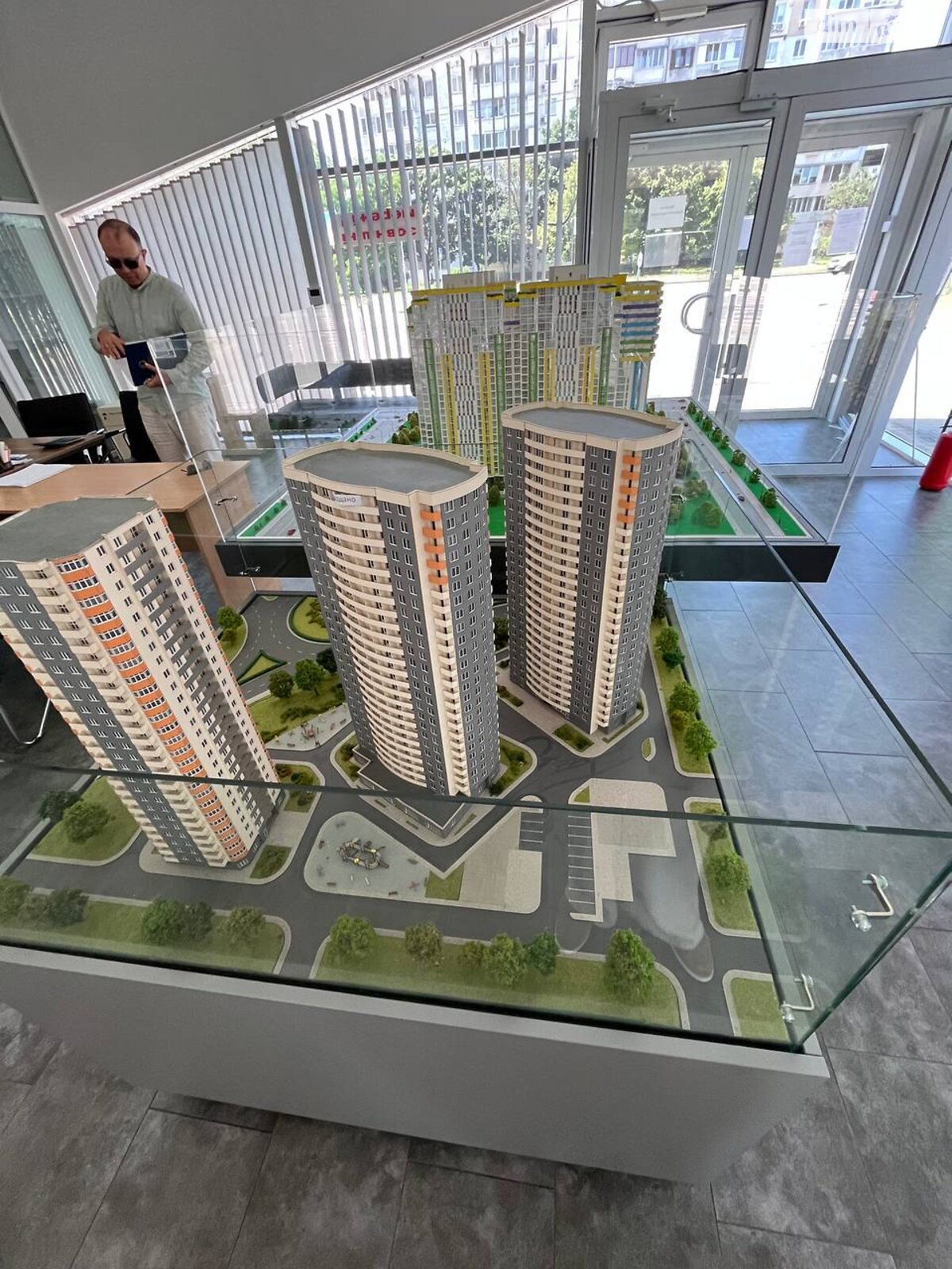 Продажа однокомнатной квартиры в Киеве, на ул. Николая Кибальчича 1Г, район Радужный Массив фото 1