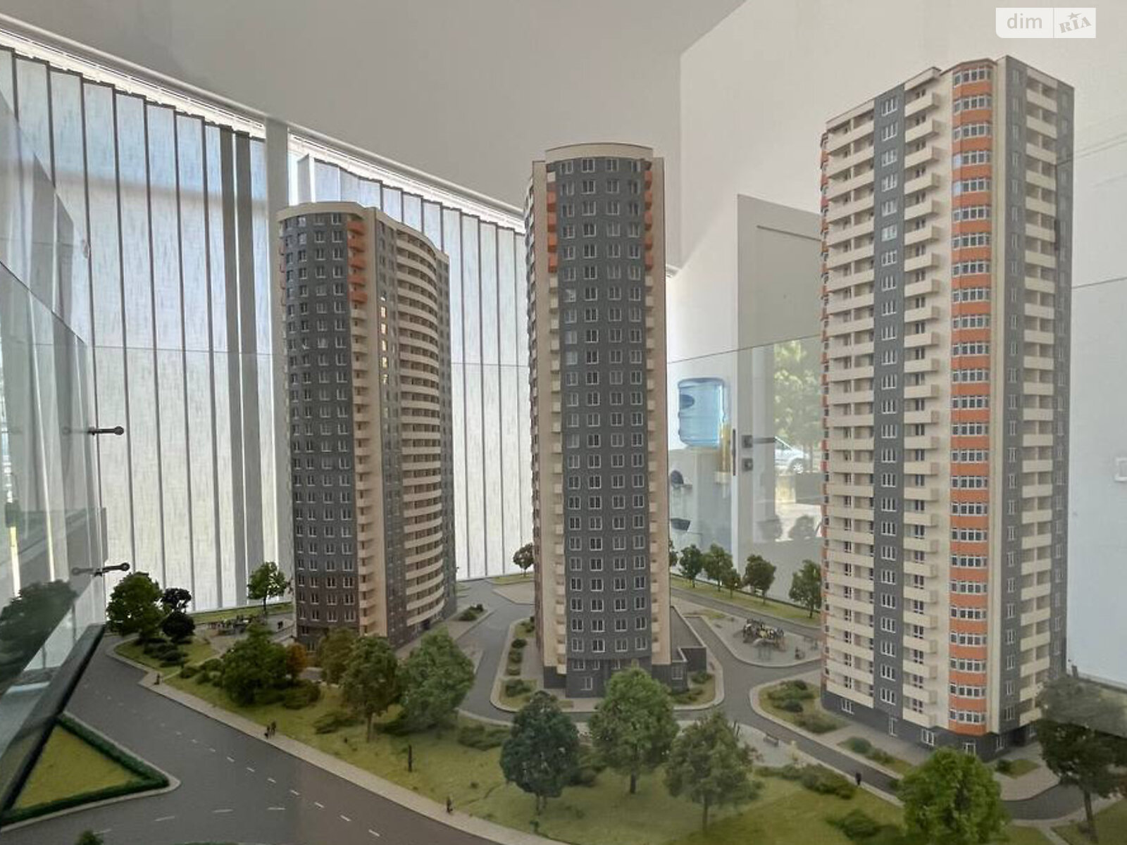 Продажа однокомнатной квартиры в Киеве, на ул. Николая Кибальчича 1Г, район Радужный Массив фото 1