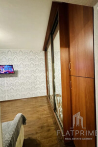 Продаж однокімнатної квартири в Києві, на вул. Петра Вершигори 9А, район Райдужний Масив фото 2