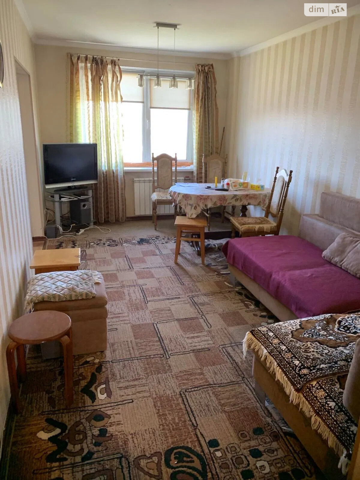 Продаж трикімнатної квартири в Києві, на просп. Романа Шухевича 2, район Райдужний Масив фото 1 Продаж трикімнатної квартири в Києві, на просп. Романа Шухевича 2, район Райдужний Масив фото 1